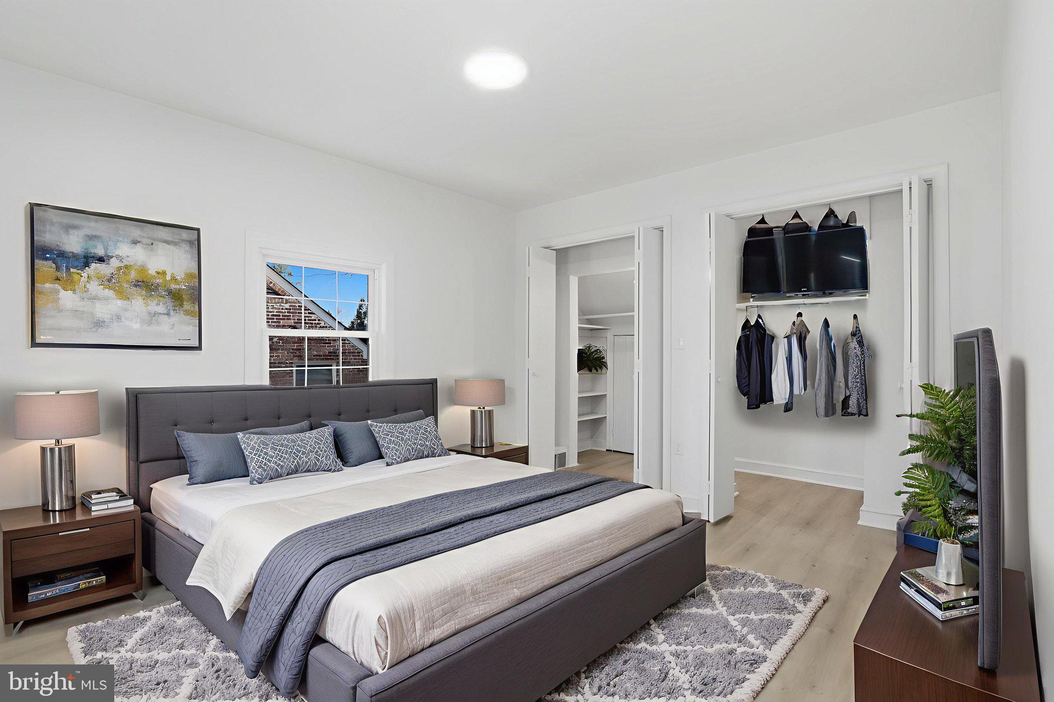 SEVEN OAKS - Residential