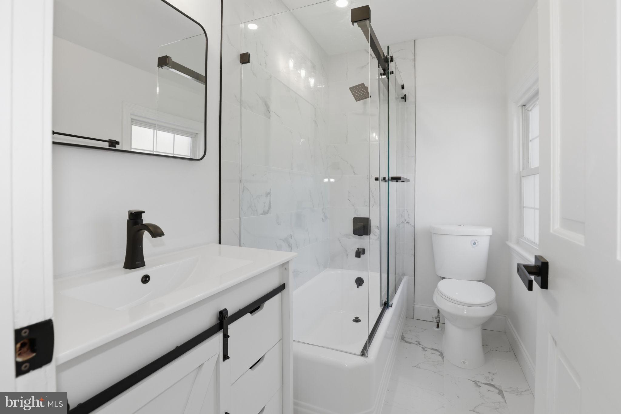 SEVEN OAKS - Residential