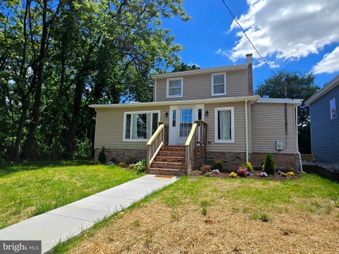 Homes For Sale - 261 Arundel Road<br/> PASADENA, MD 21122
