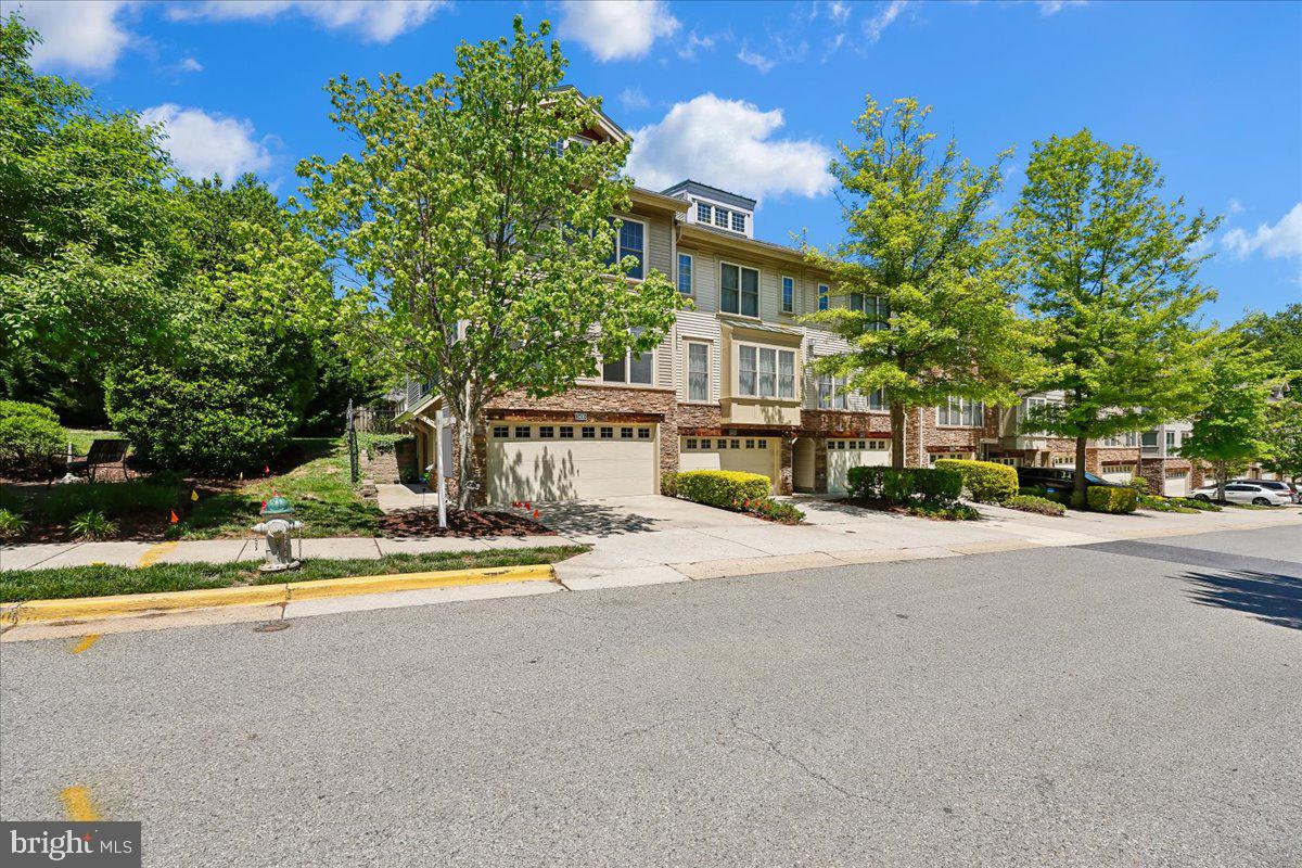 TOWNS OF DOGWOOD - Residential