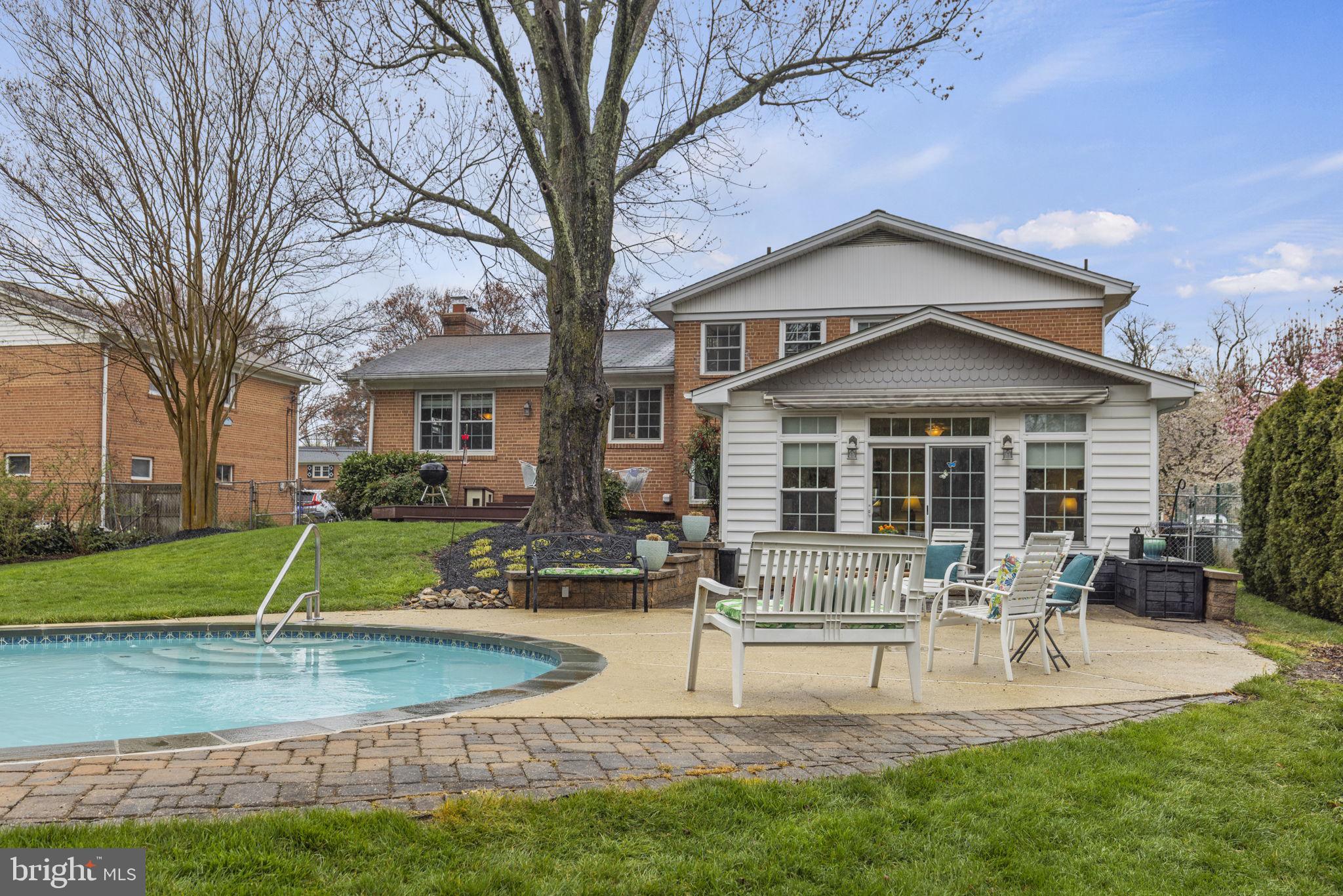 SPRINGBROOK TERRACE - Residential