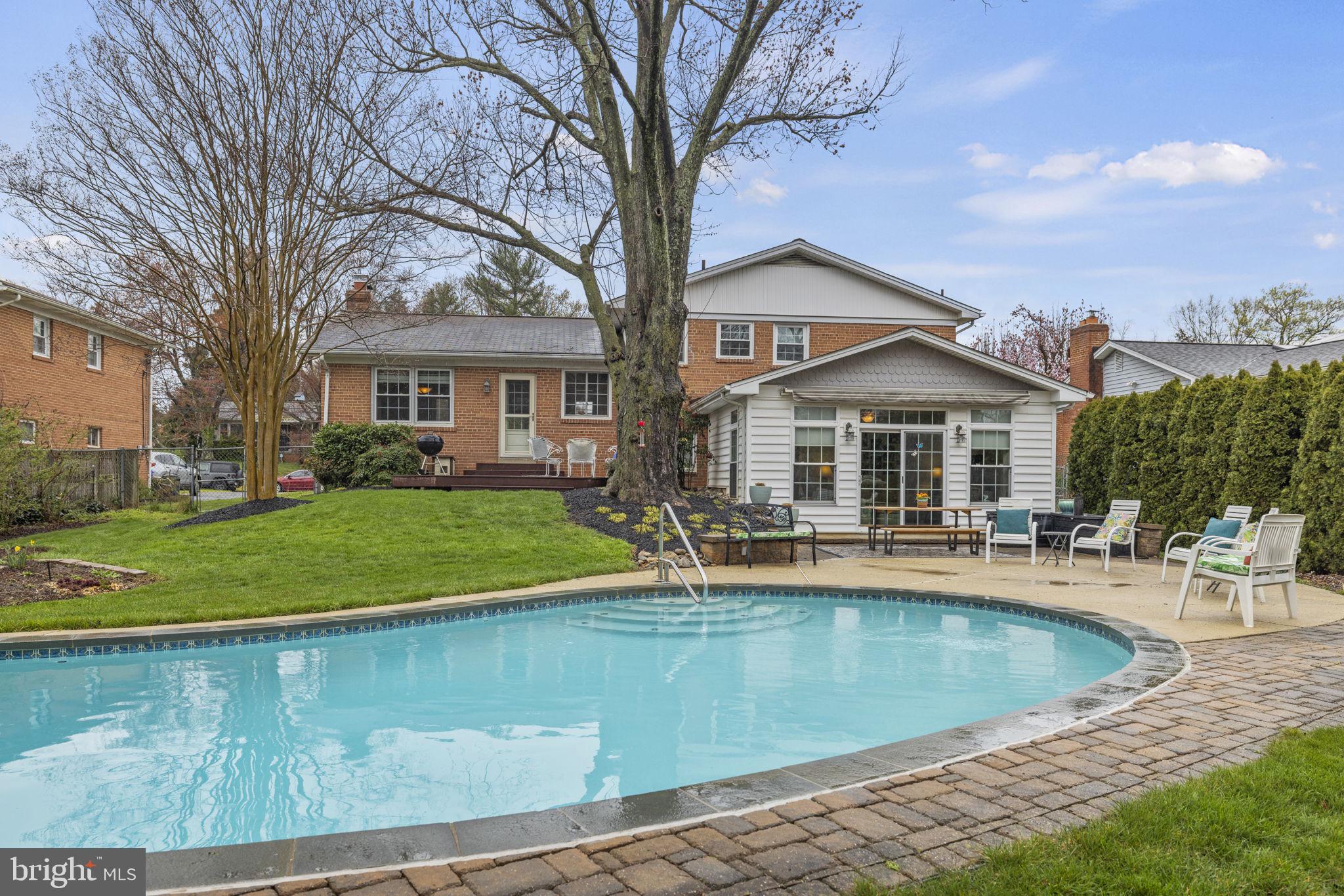 SPRINGBROOK TERRACE - Residential