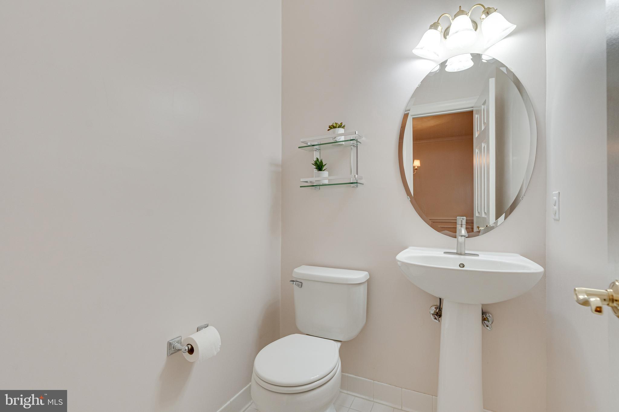 POTTERS GLEN - Residential Lease