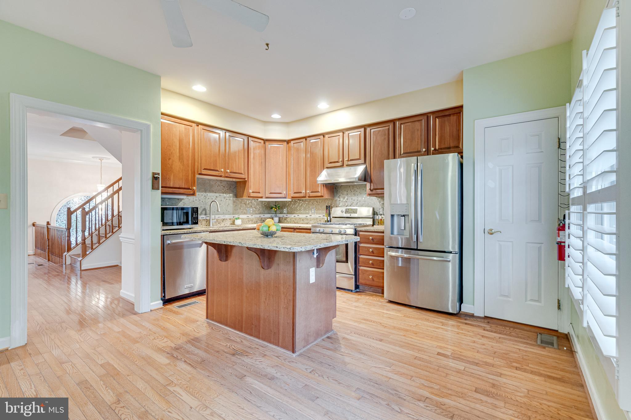 POTTERS GLEN - Residential Lease