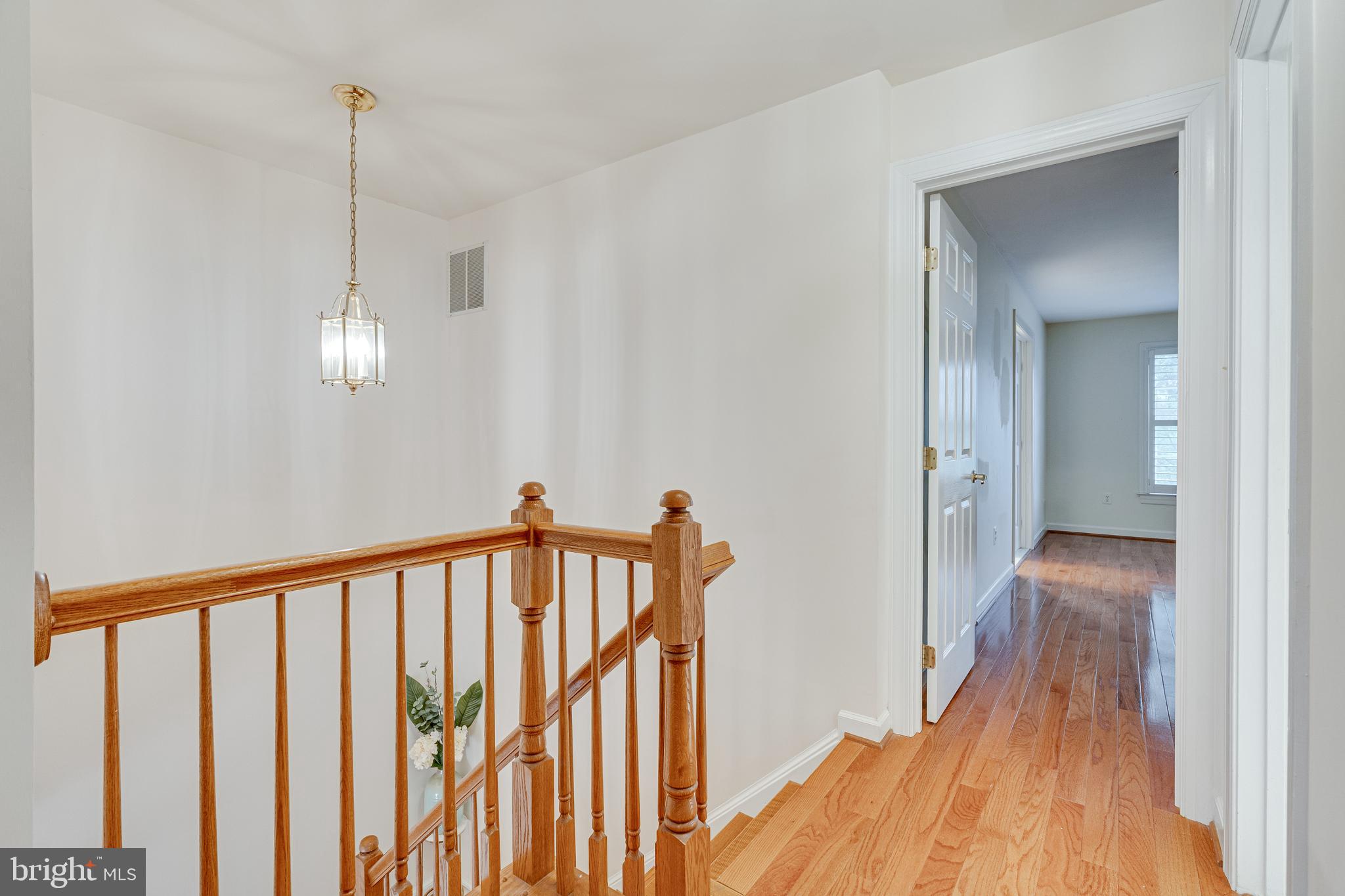 POTTERS GLEN - Residential Lease