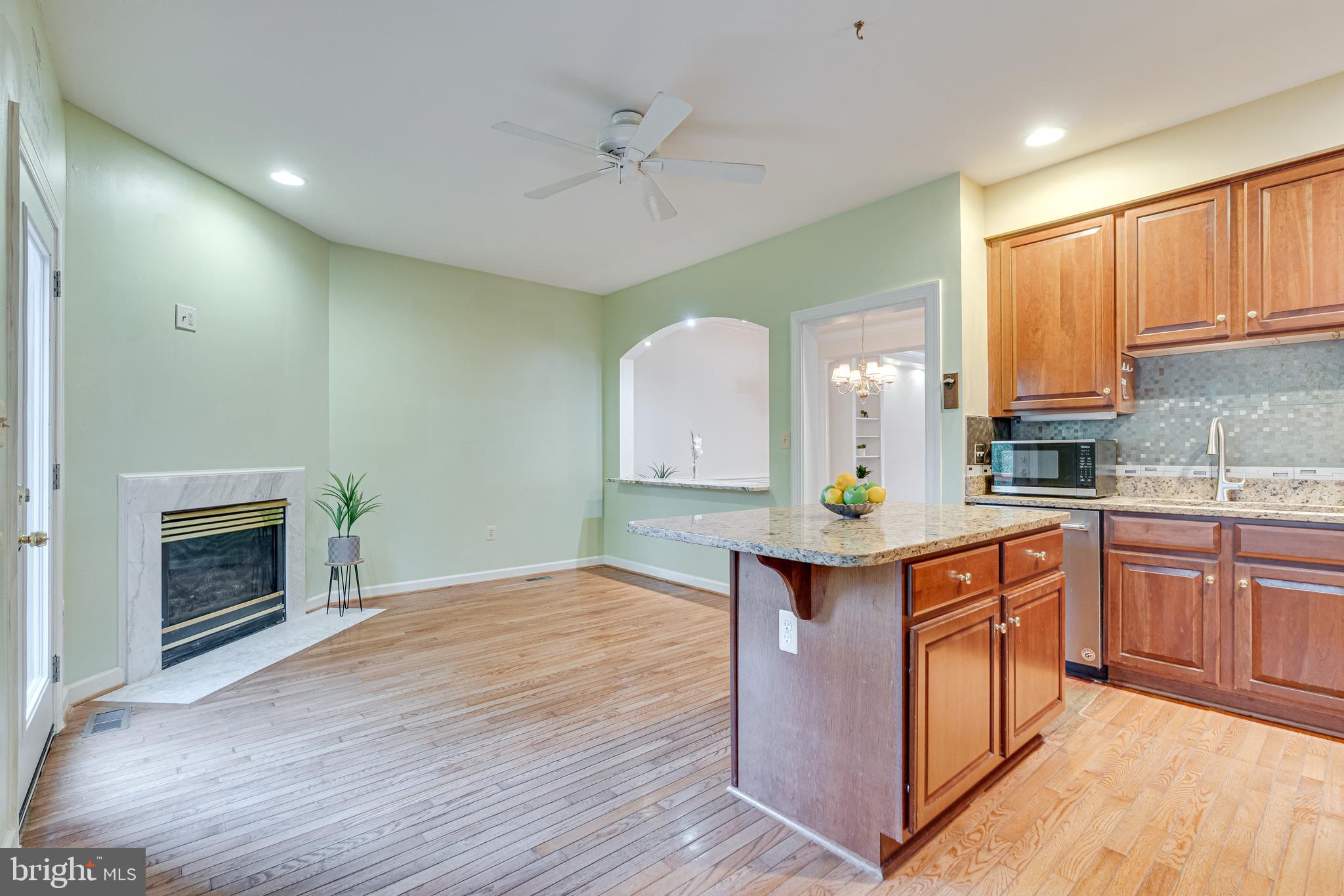 POTTERS GLEN - Residential Lease