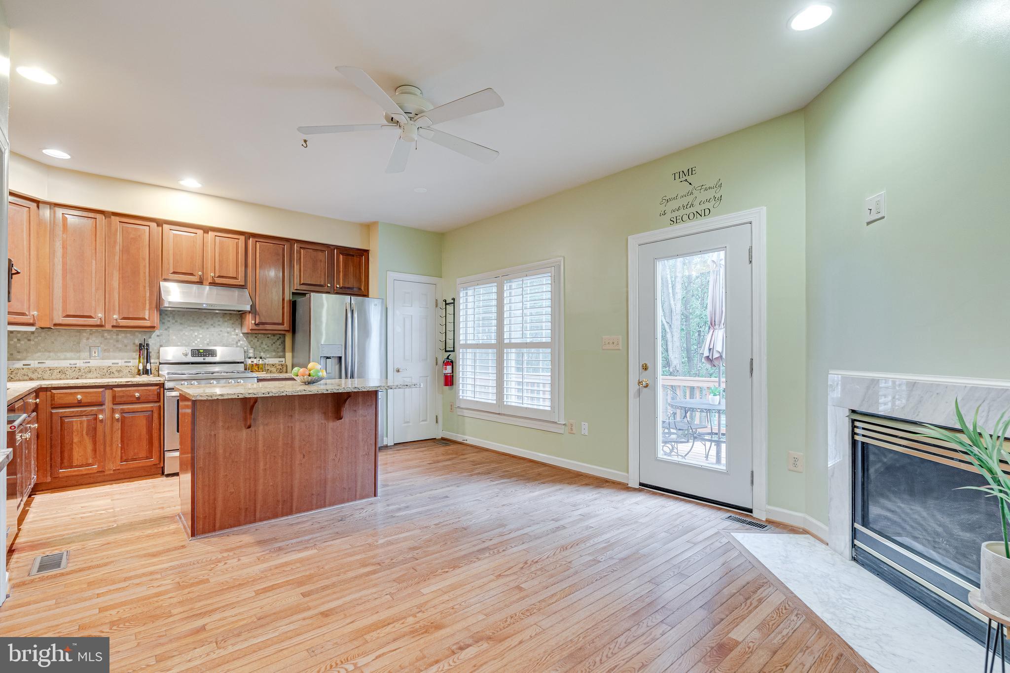 POTTERS GLEN - Residential Lease