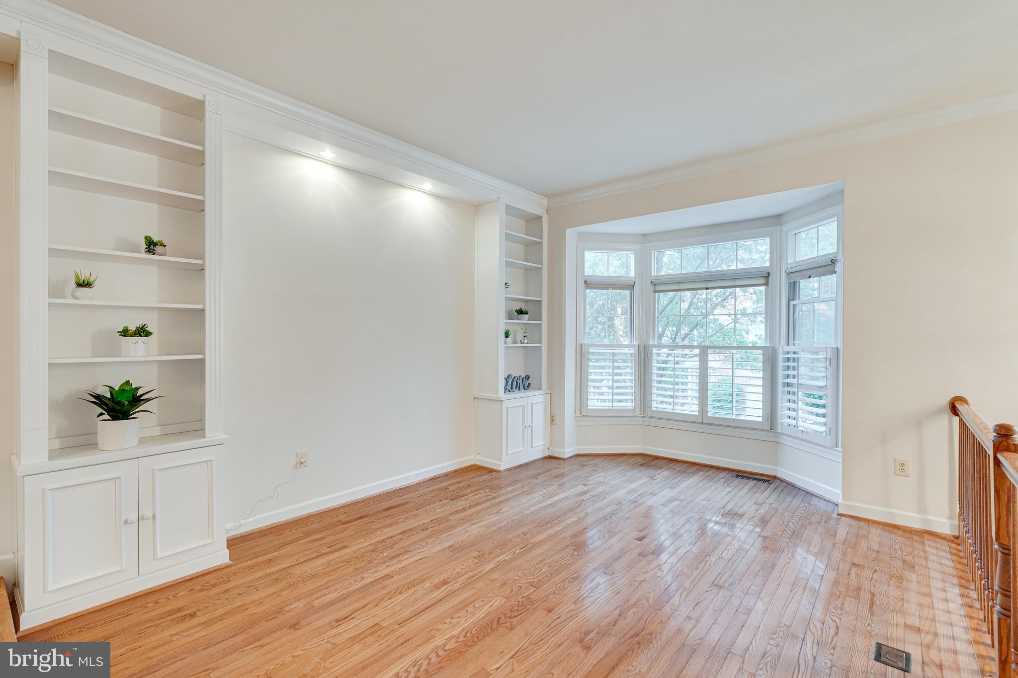 POTTERS GLEN - Residential Lease