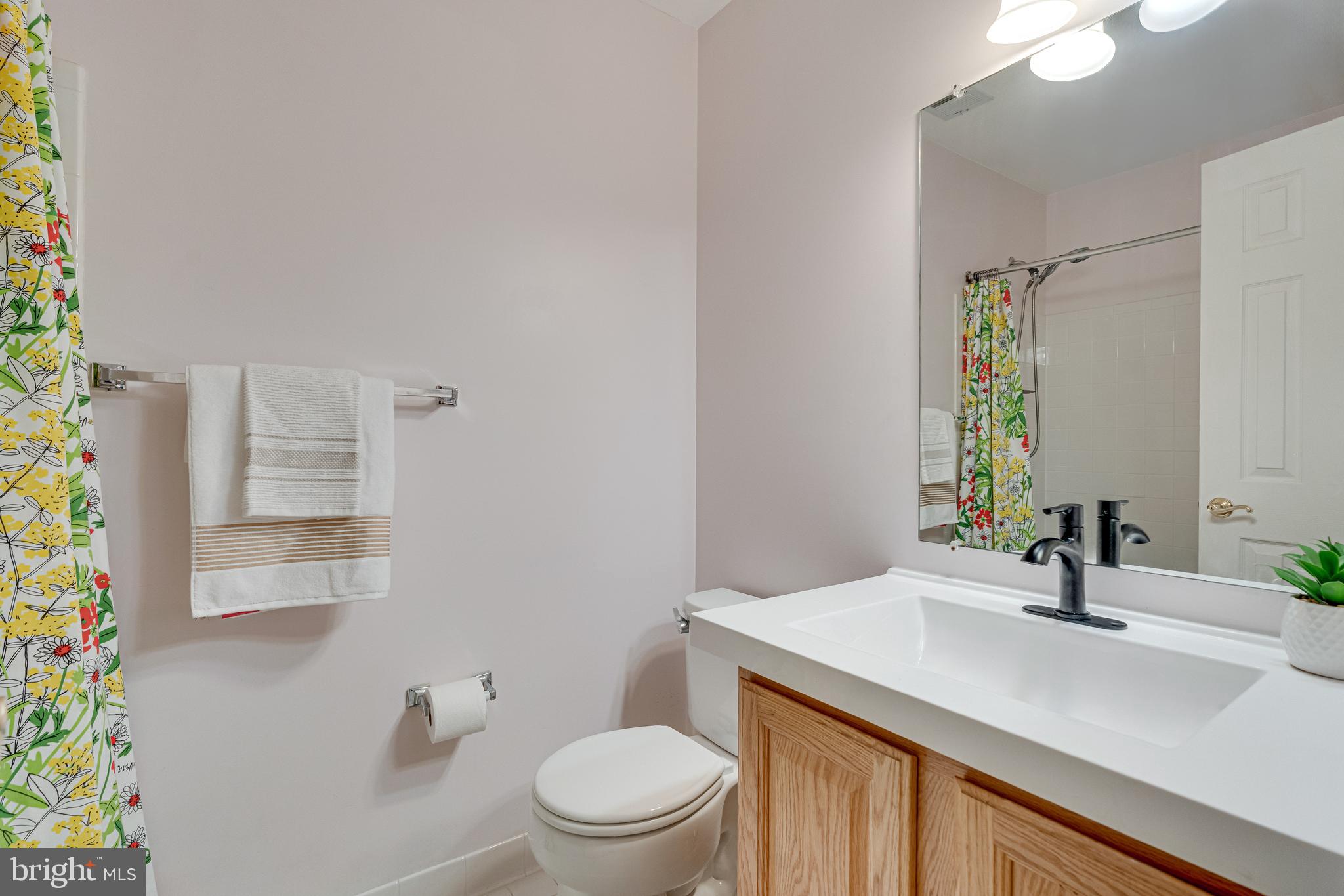 POTTERS GLEN - Residential Lease