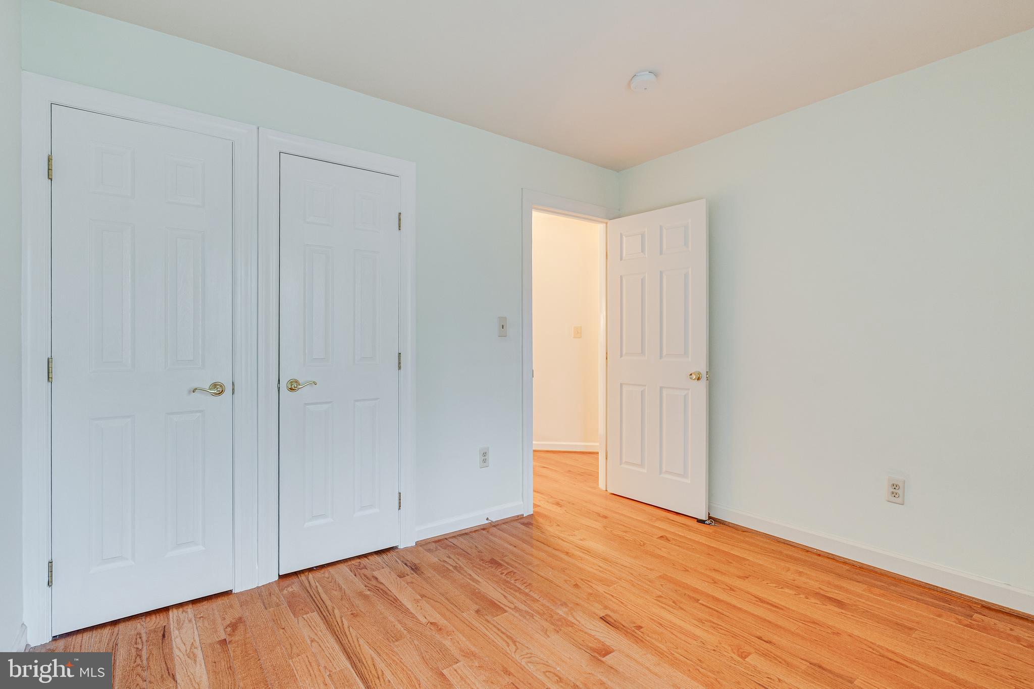 POTTERS GLEN - Residential Lease