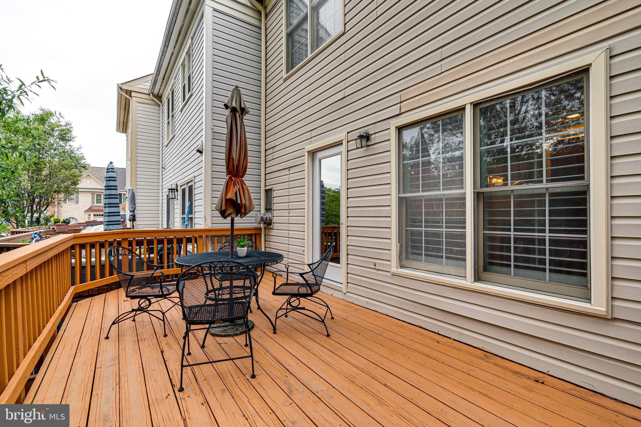 POTTERS GLEN - Residential Lease