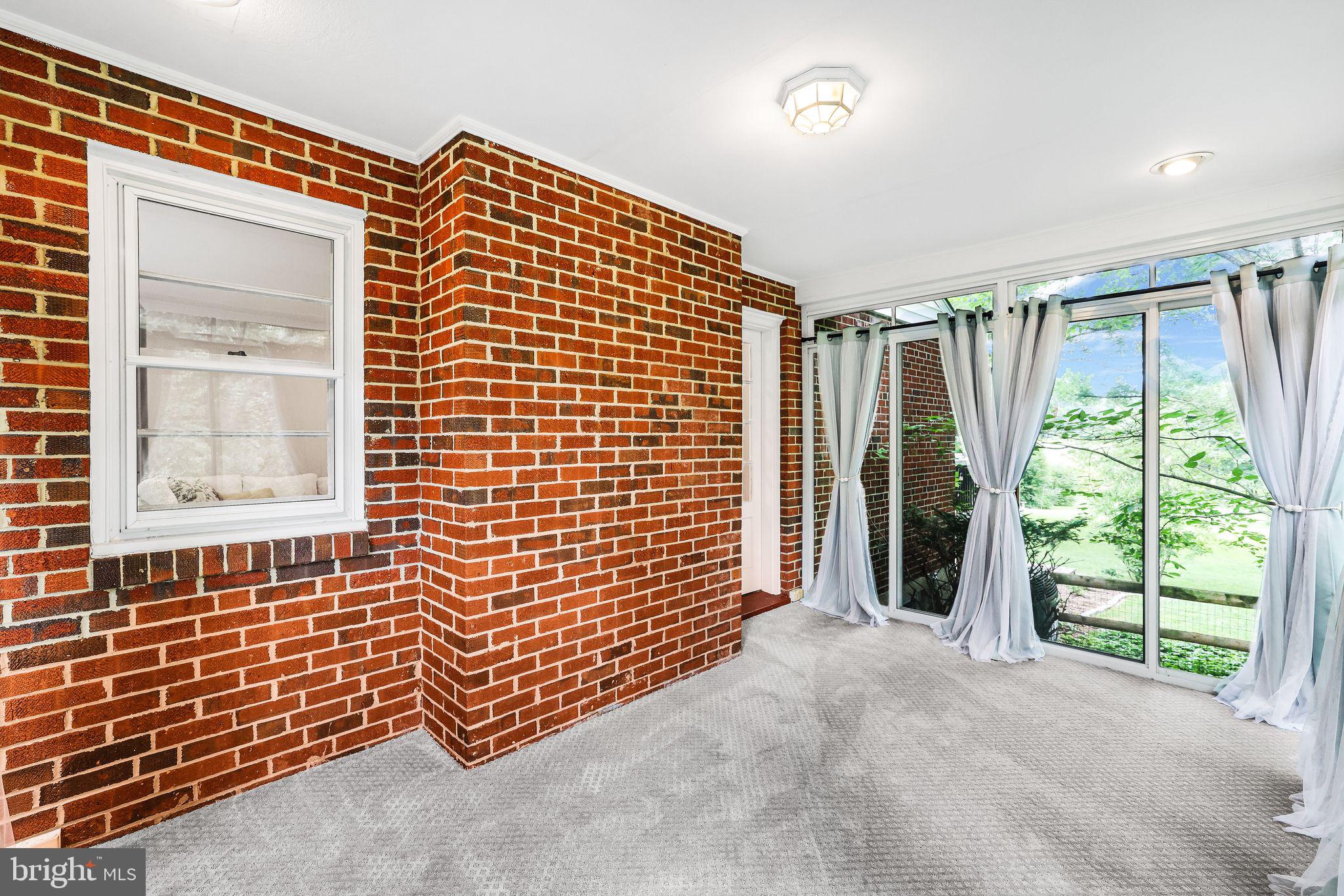 CHESTNUT RIDGE - Residential