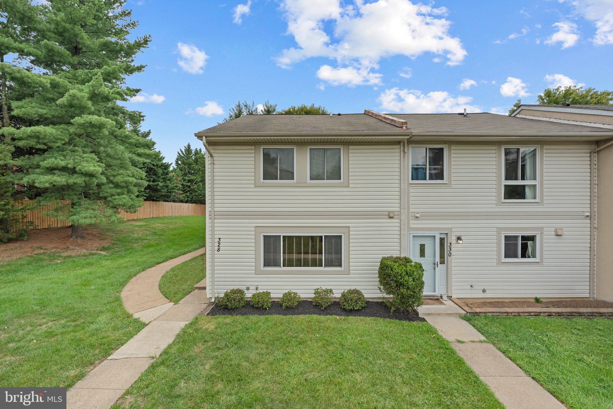 328 RENEAU WAY