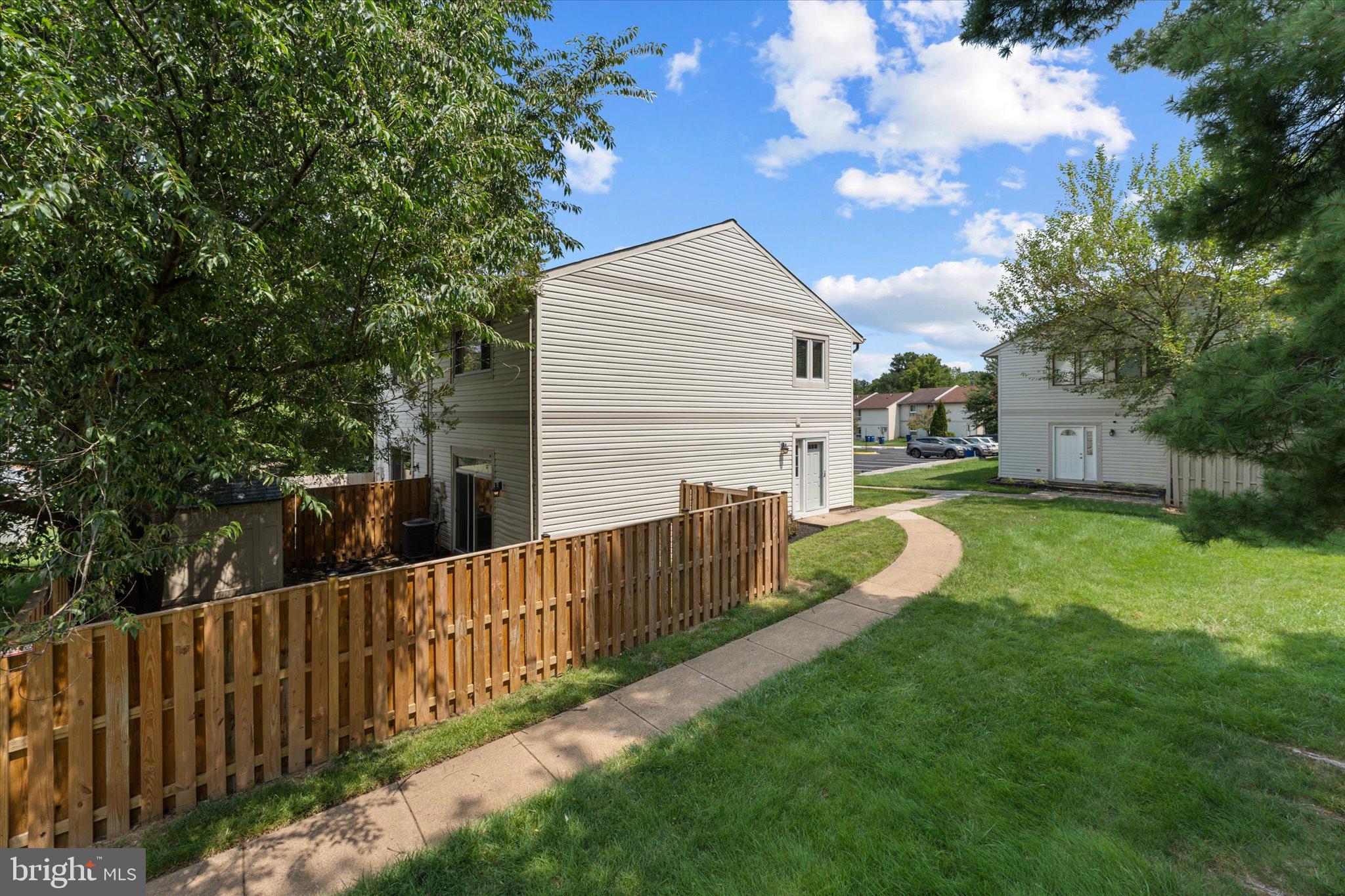 328 RENEAU WAY