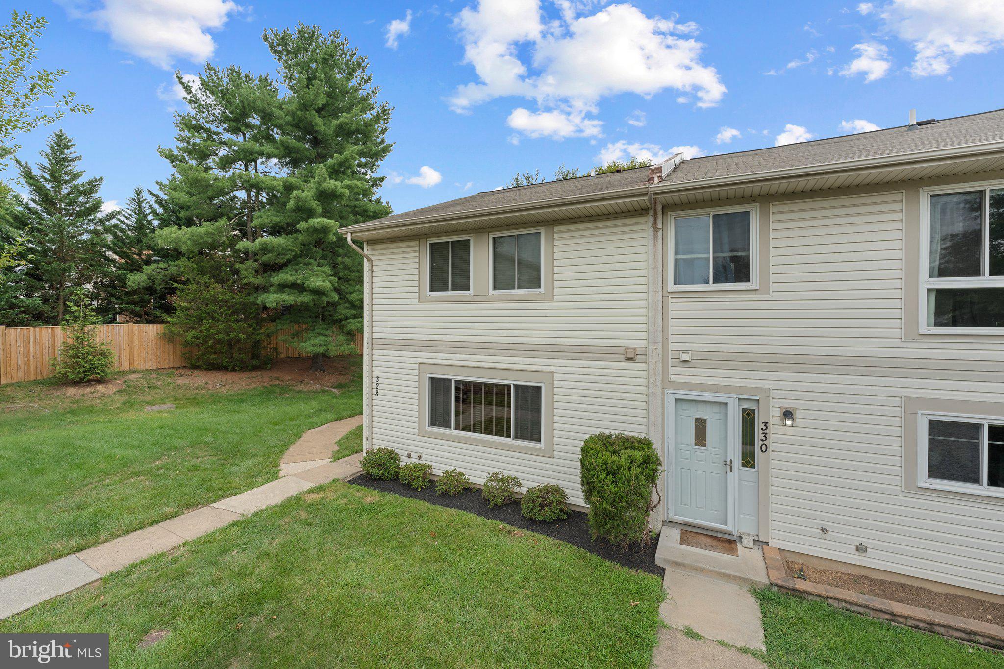 328 RENEAU WAY