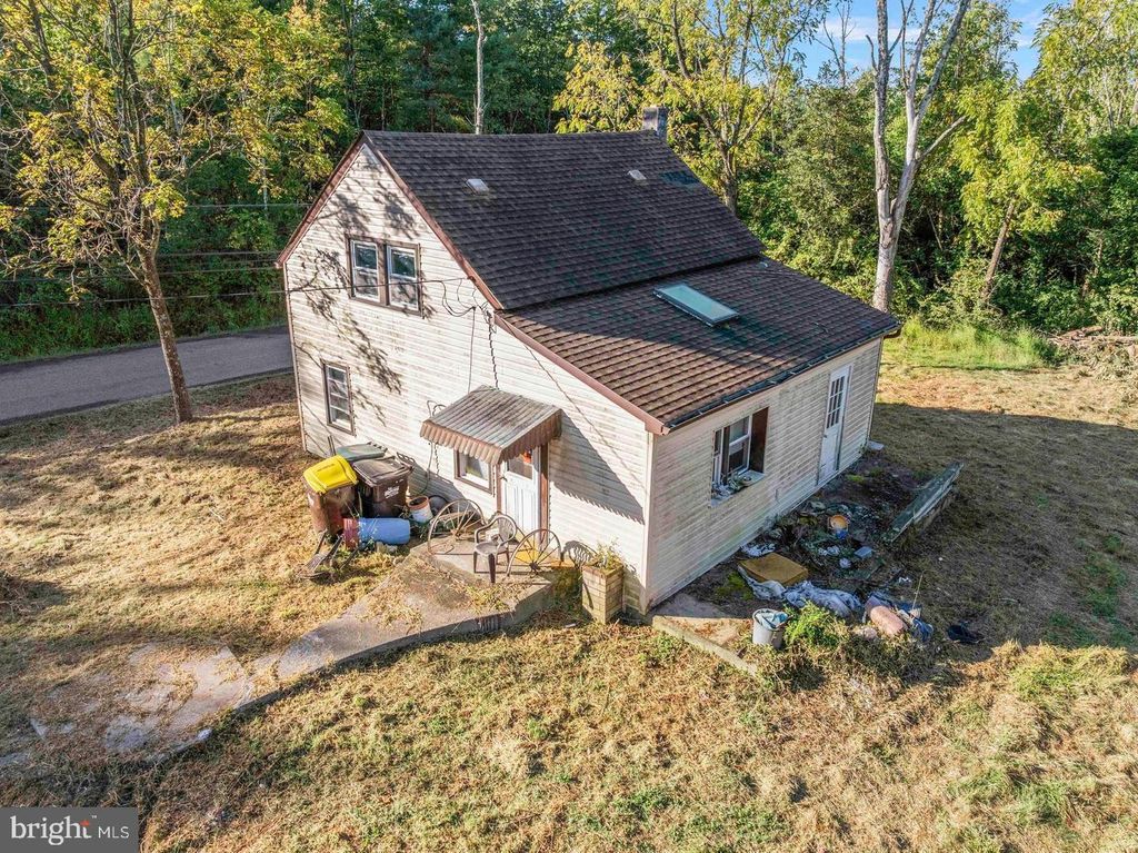 Photo of 1270 Fennel Road, PENNSBURG, PA 18073 (MLS # PABU2114260)
