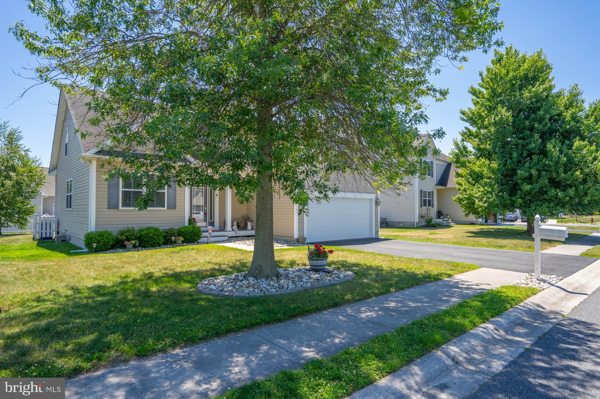 303 AMBERLY COURT