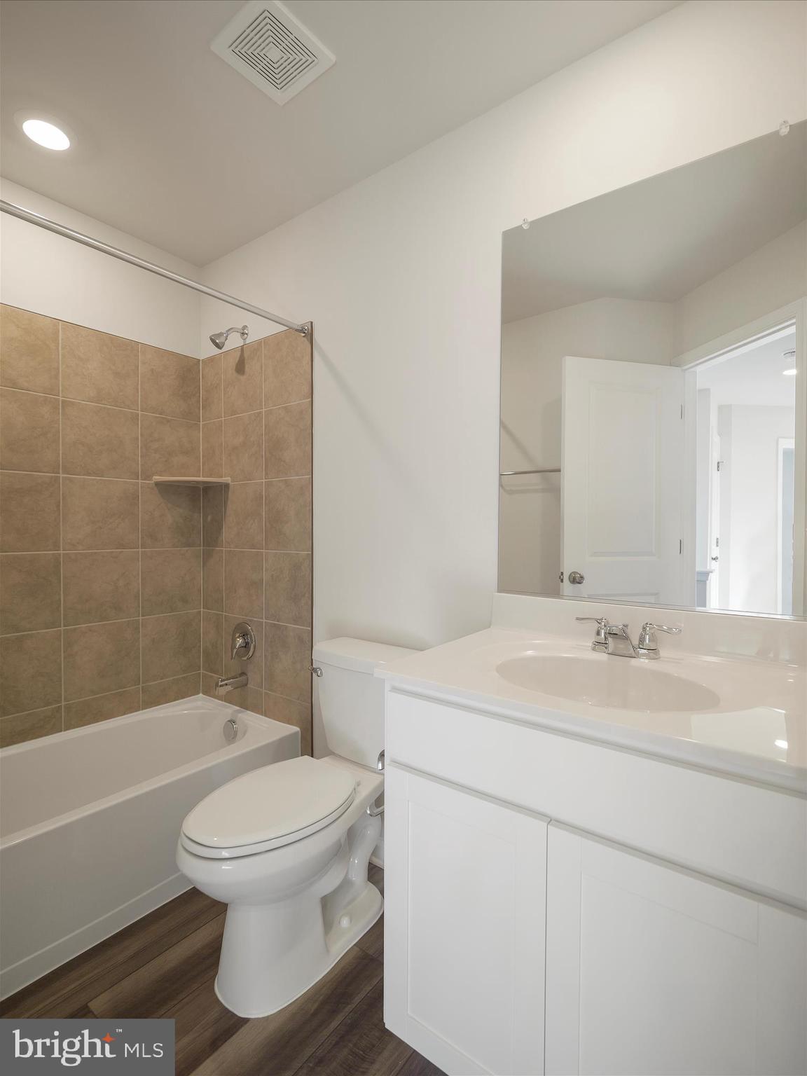 WILLOW GLEN - Residential Lease