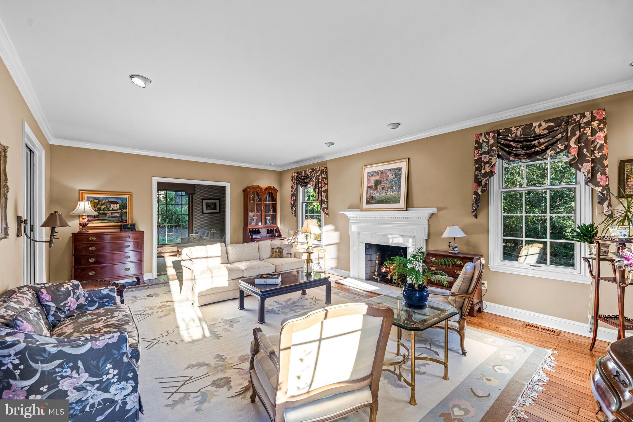 STONEGATE - Residential