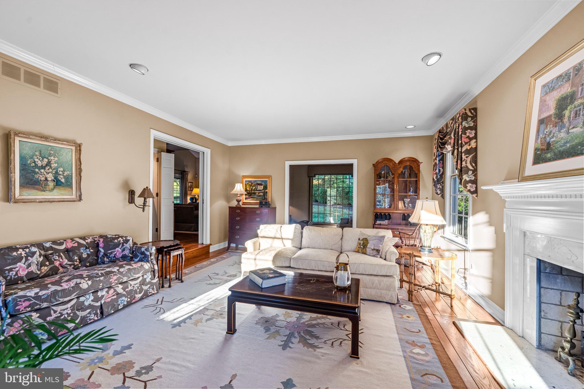 STONEGATE - Residential