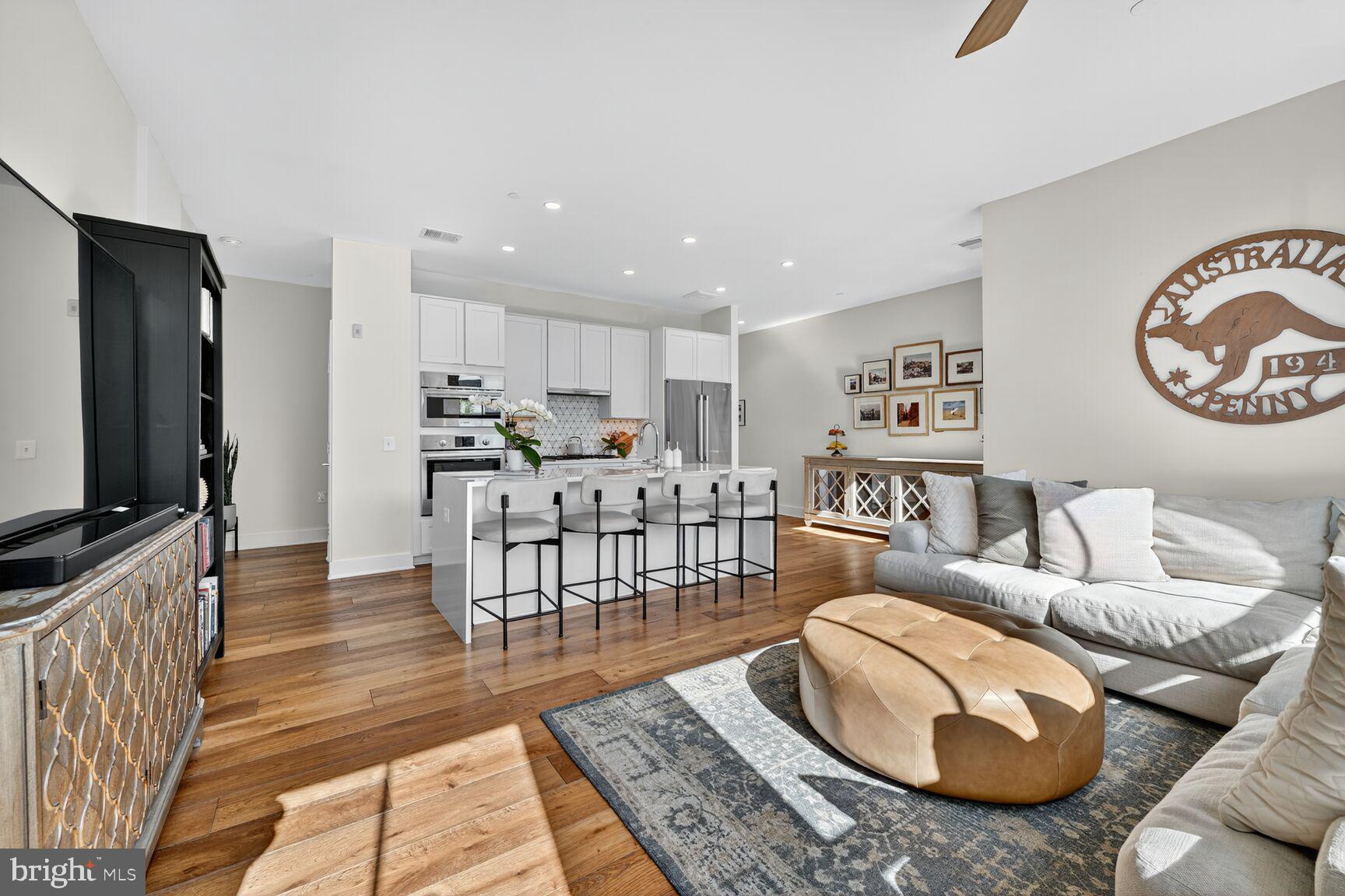 OLD TOWN ALEXANDRIA - Residential