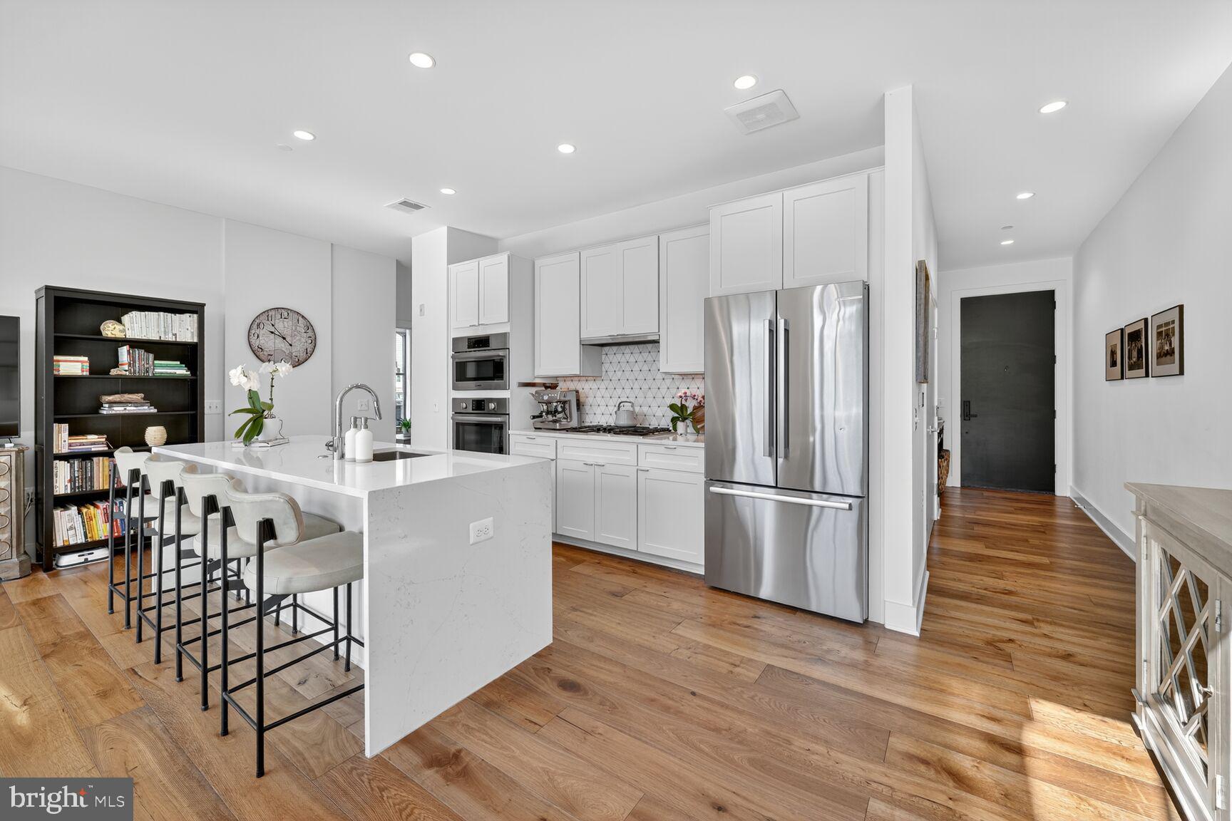 OLD TOWN ALEXANDRIA - Residential