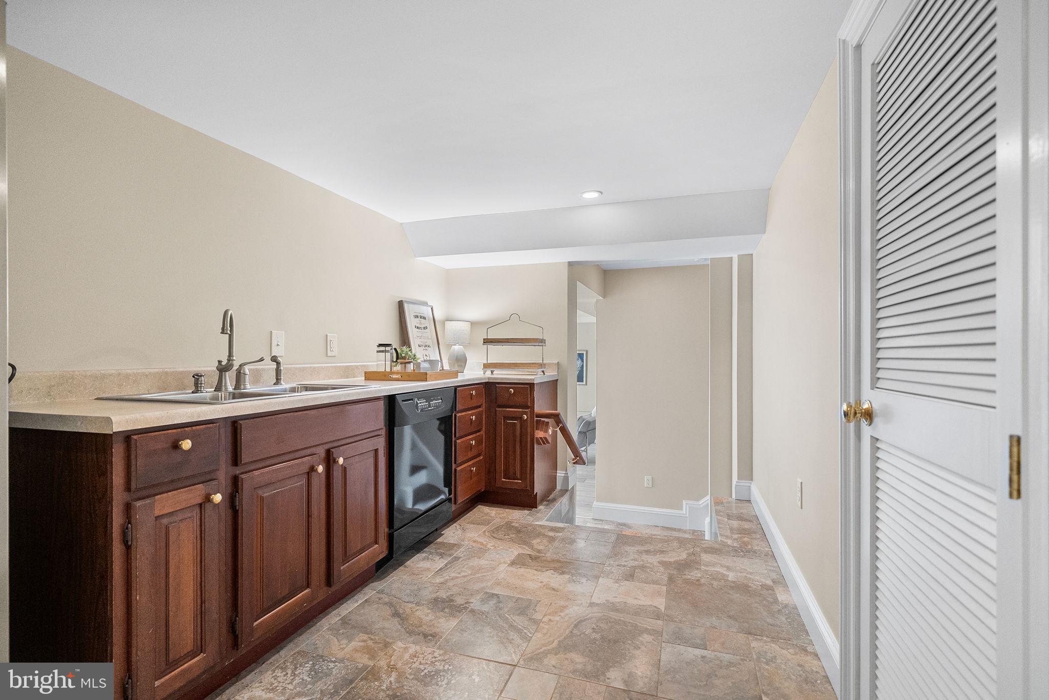 JANNEYS LANE - Residential