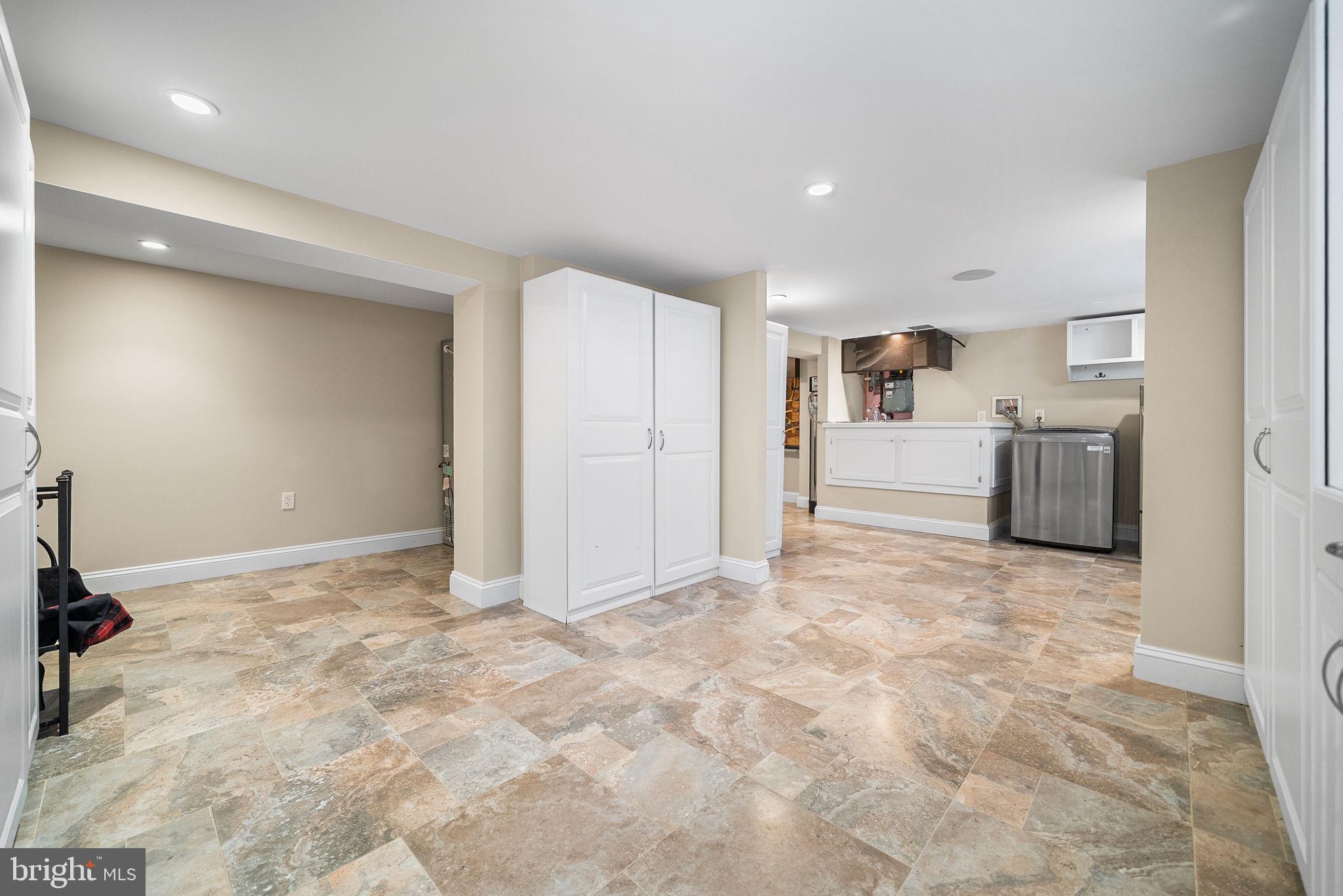 JANNEYS LANE - Residential