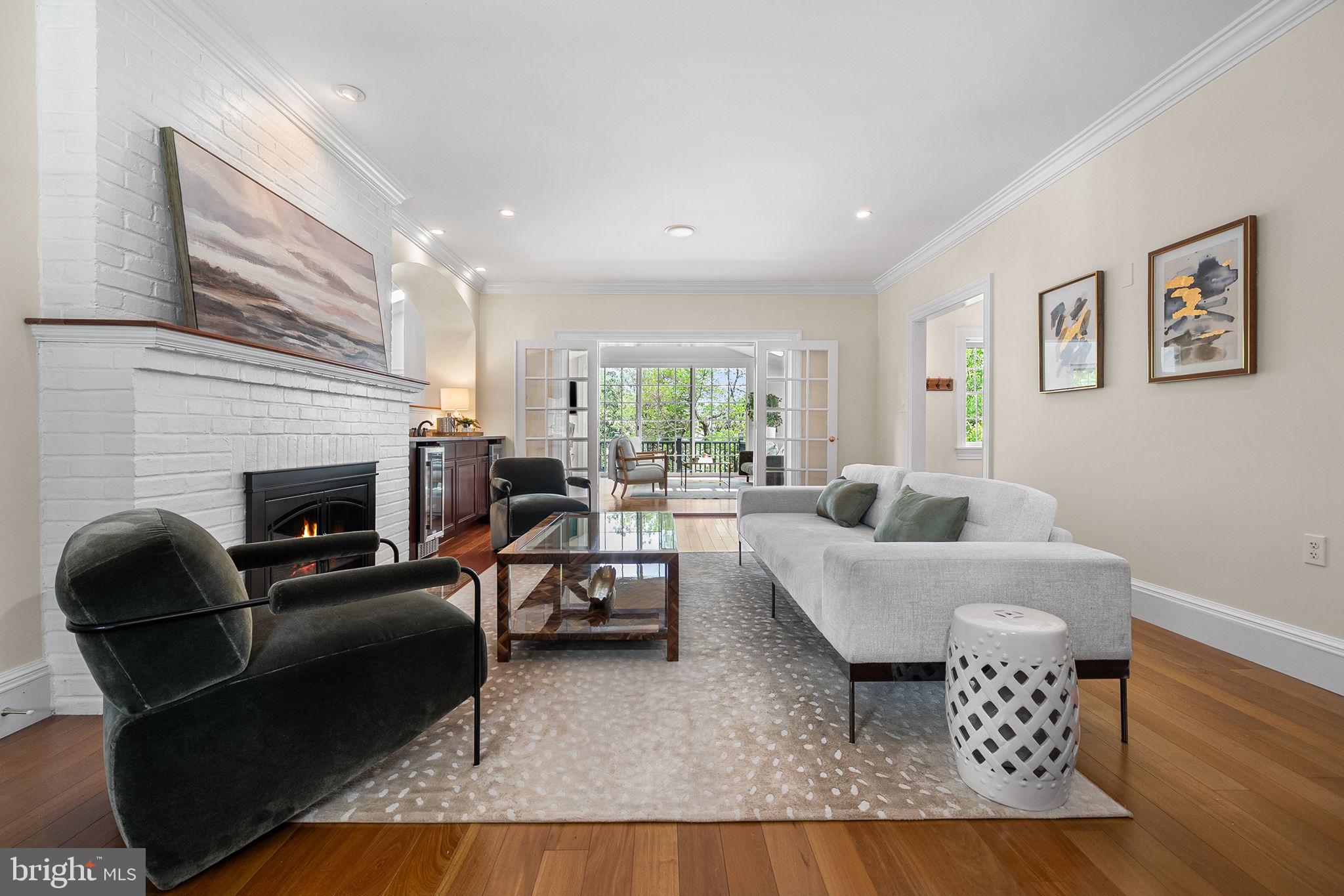 JANNEYS LANE - Residential