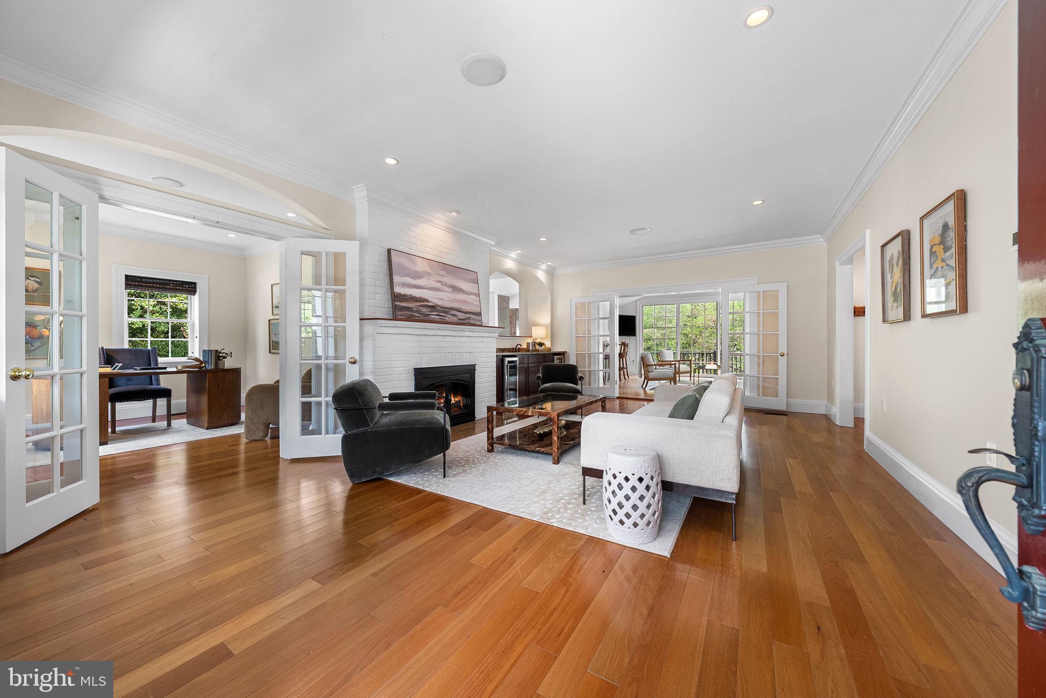 JANNEYS LANE - Residential