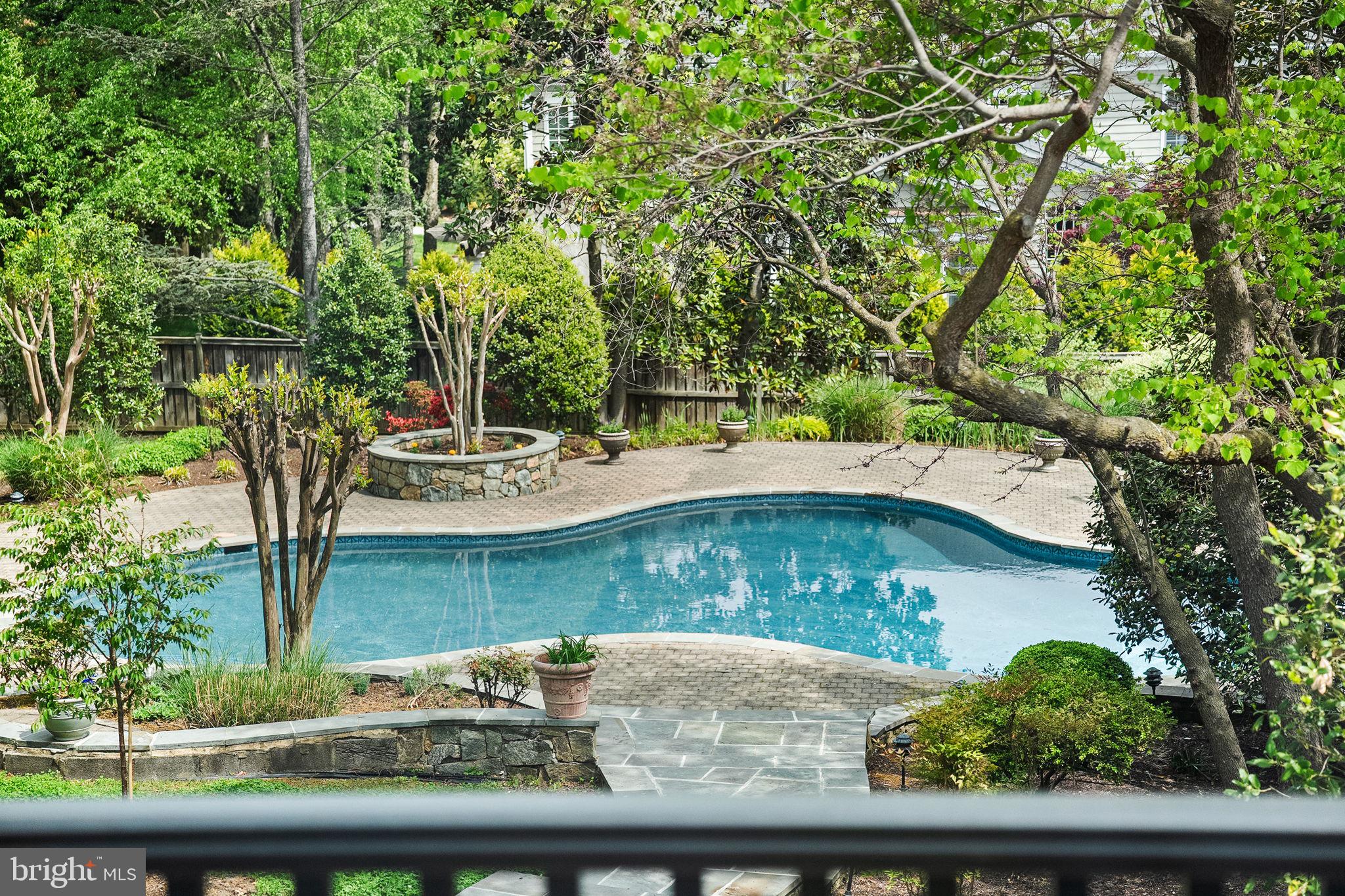 JANNEYS LANE - Residential