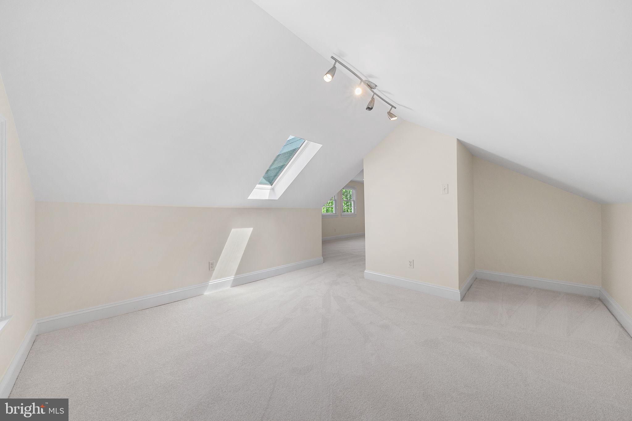 JANNEYS LANE - Residential