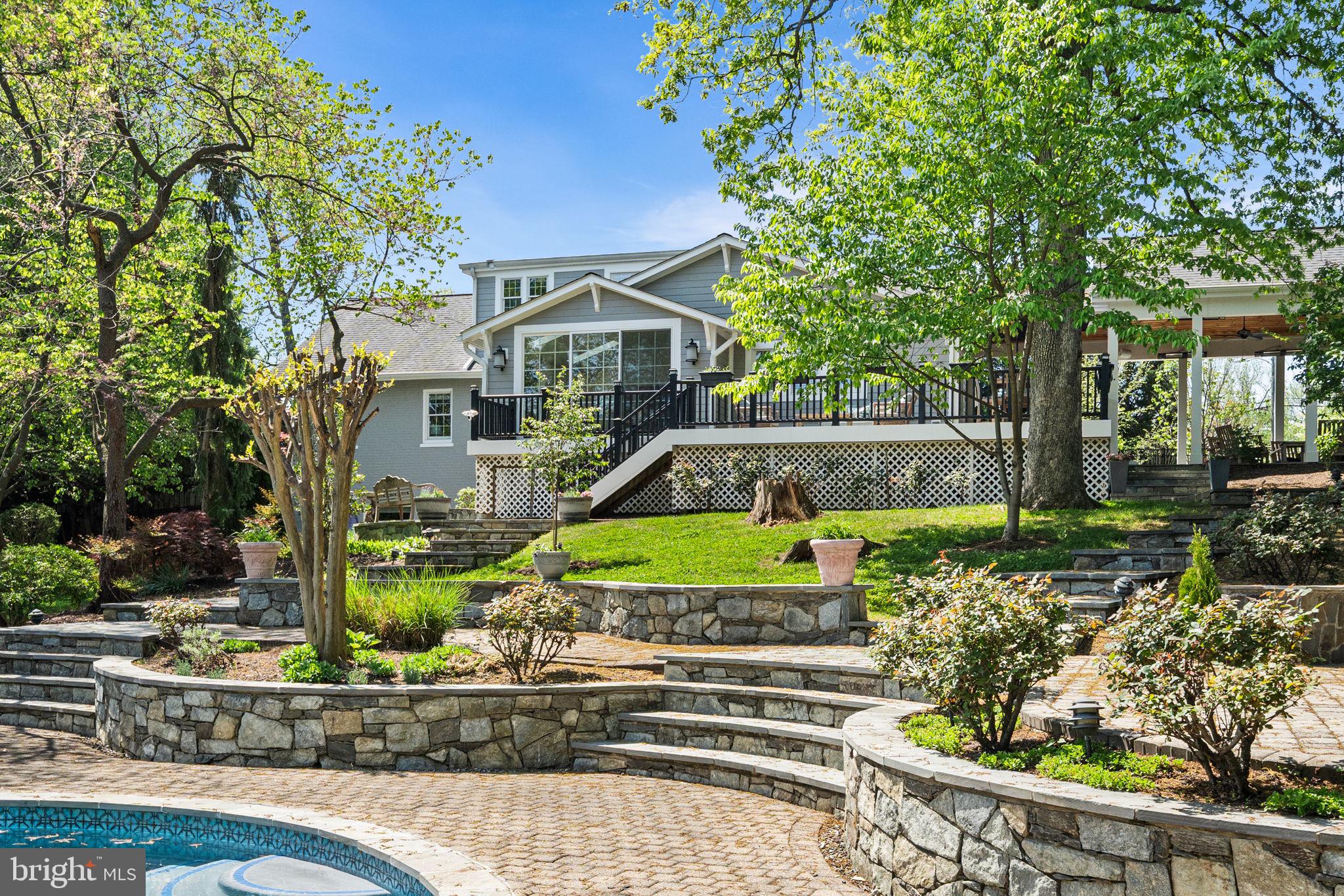 JANNEYS LANE - Residential