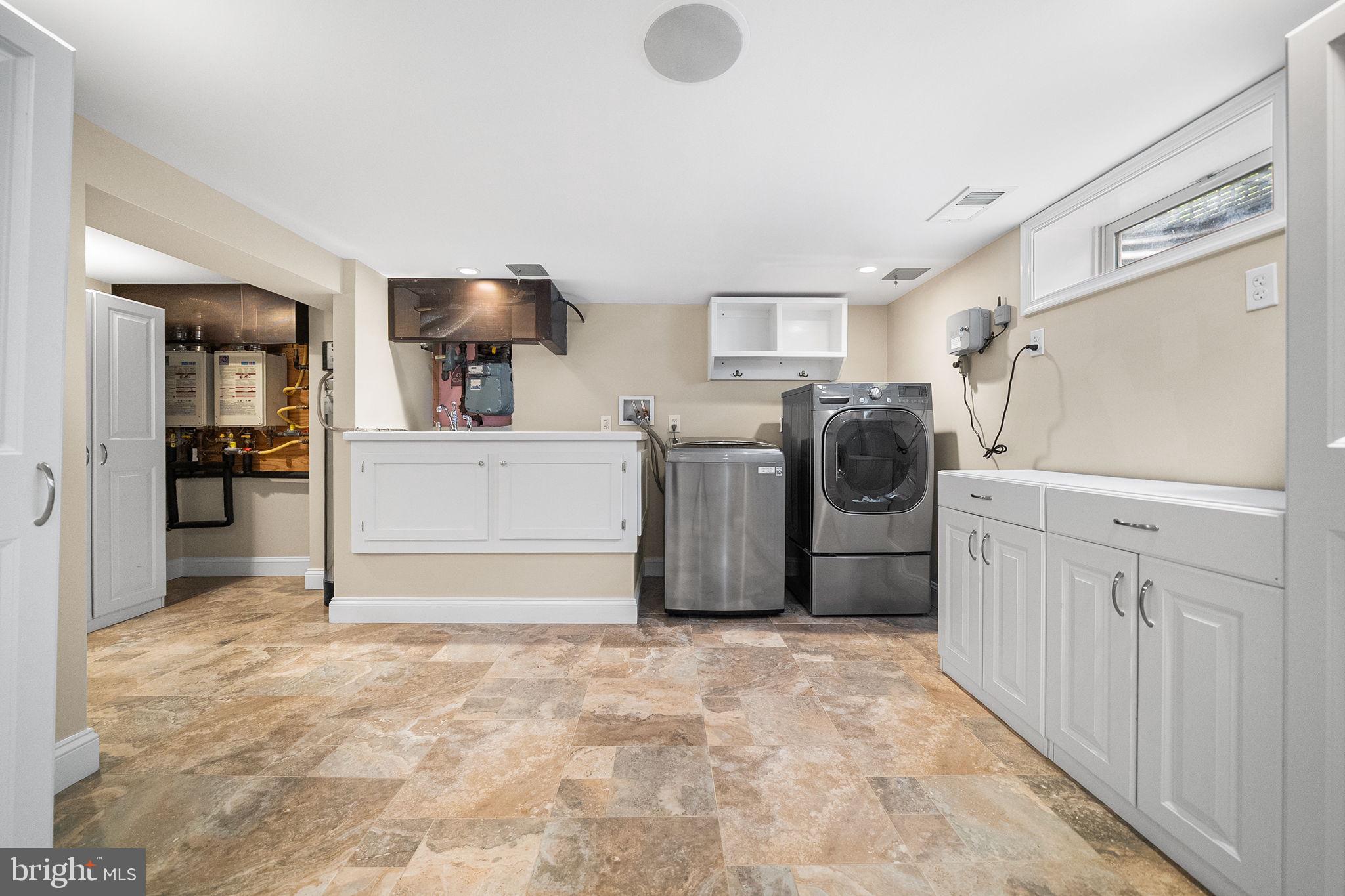 JANNEYS LANE - Residential