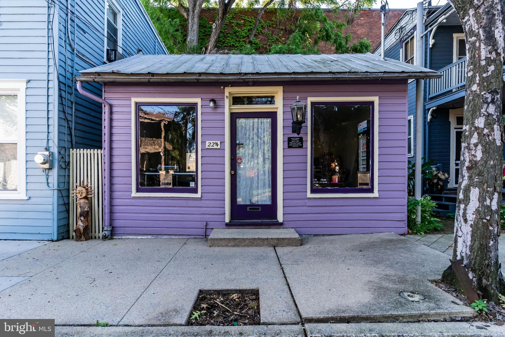 216-224 4TH STREET
