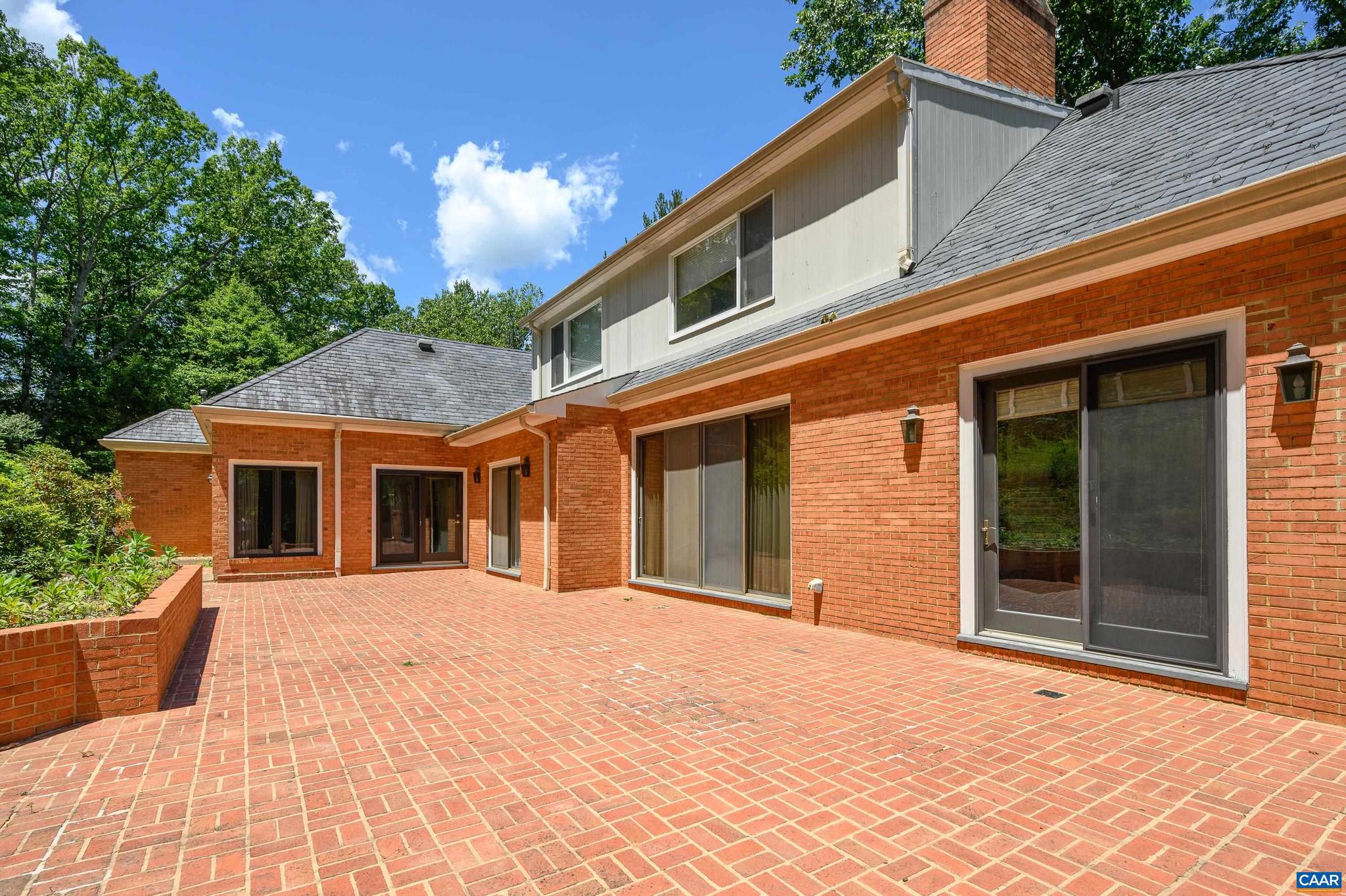 EDNAM FOREST - Residential