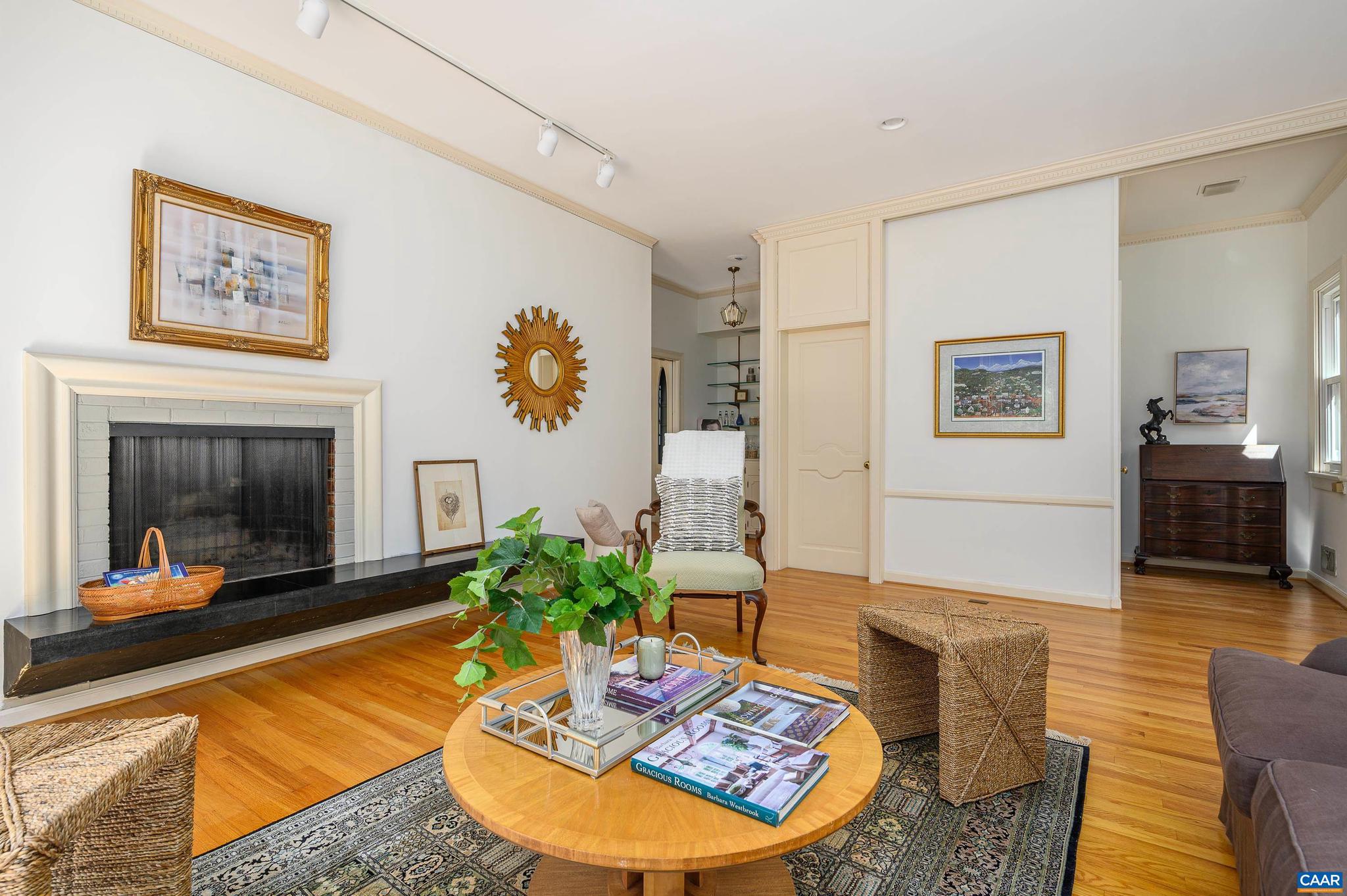 EDNAM FOREST - Residential