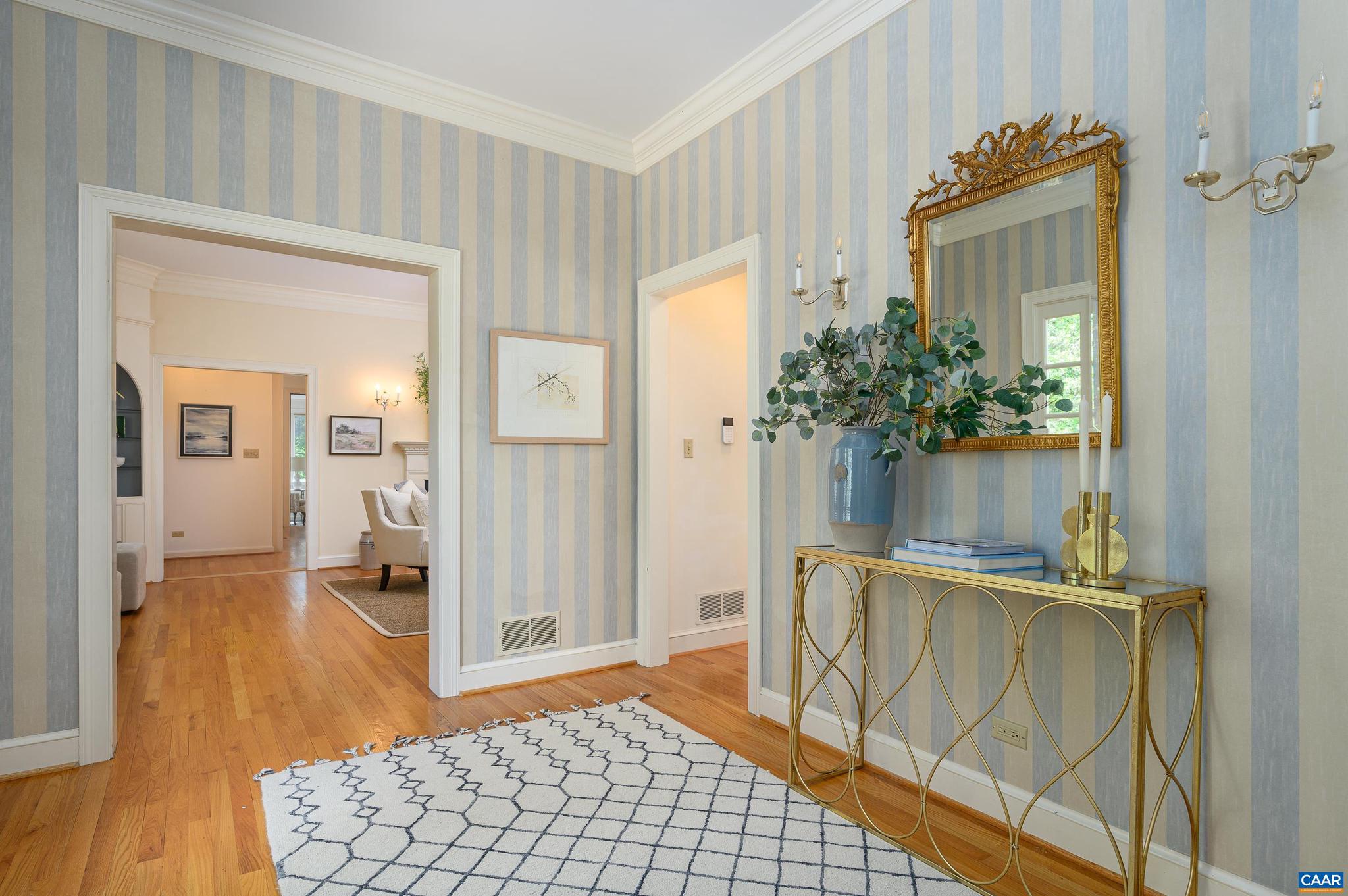 EDNAM FOREST - Residential