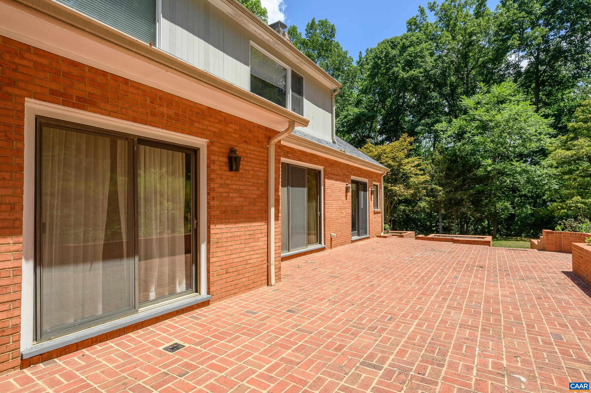 EDNAM FOREST - Residential