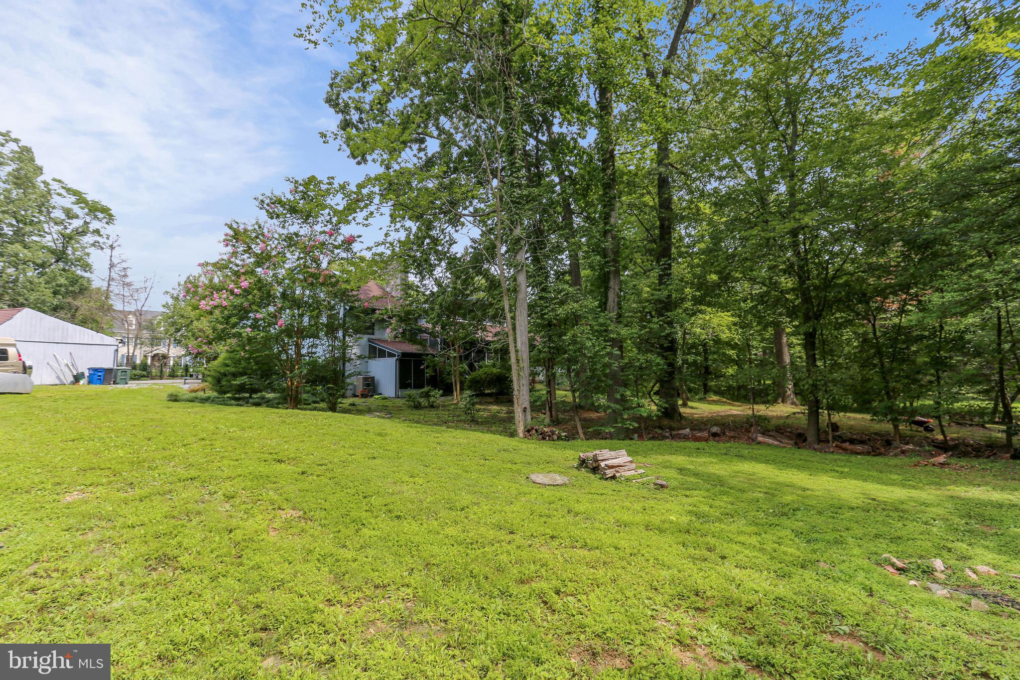 POTOMAC OUTSIDE - Residential