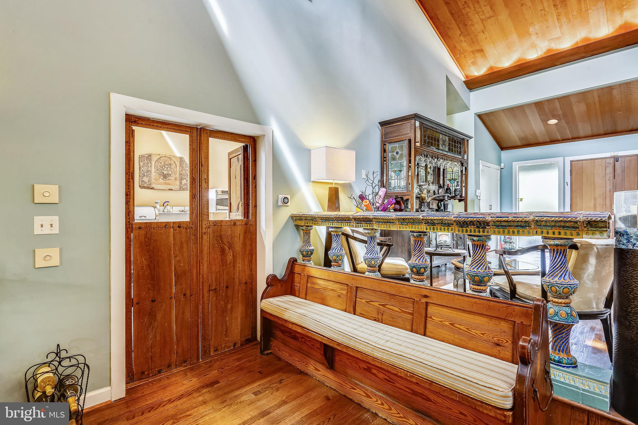 POTOMAC OUTSIDE - Residential