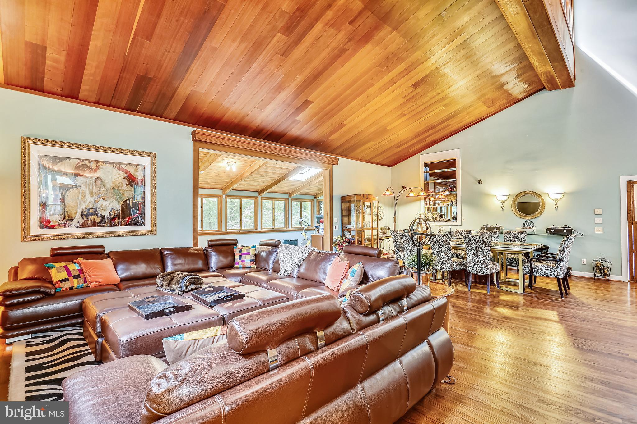 POTOMAC OUTSIDE - Residential