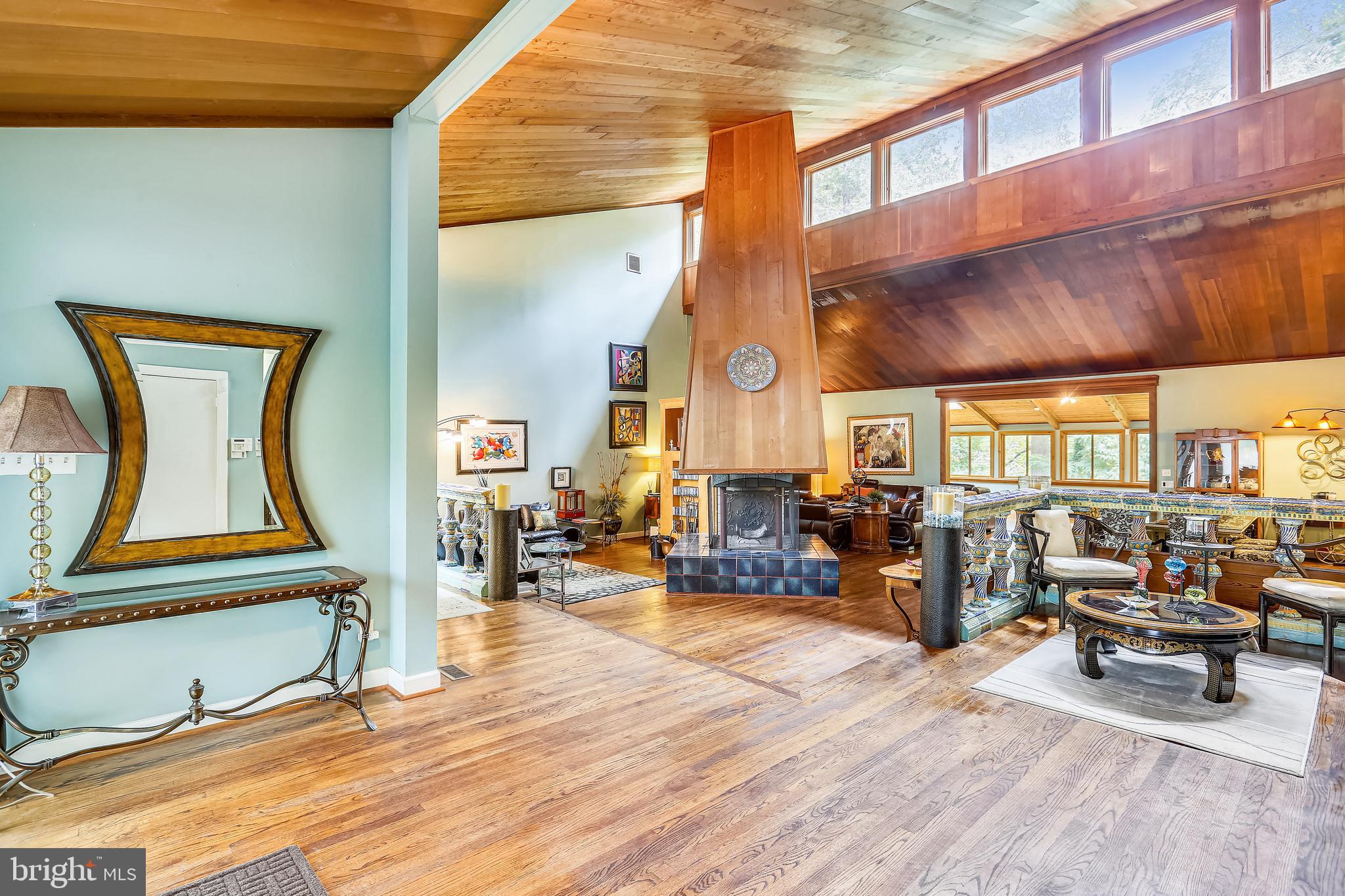 POTOMAC OUTSIDE - Residential