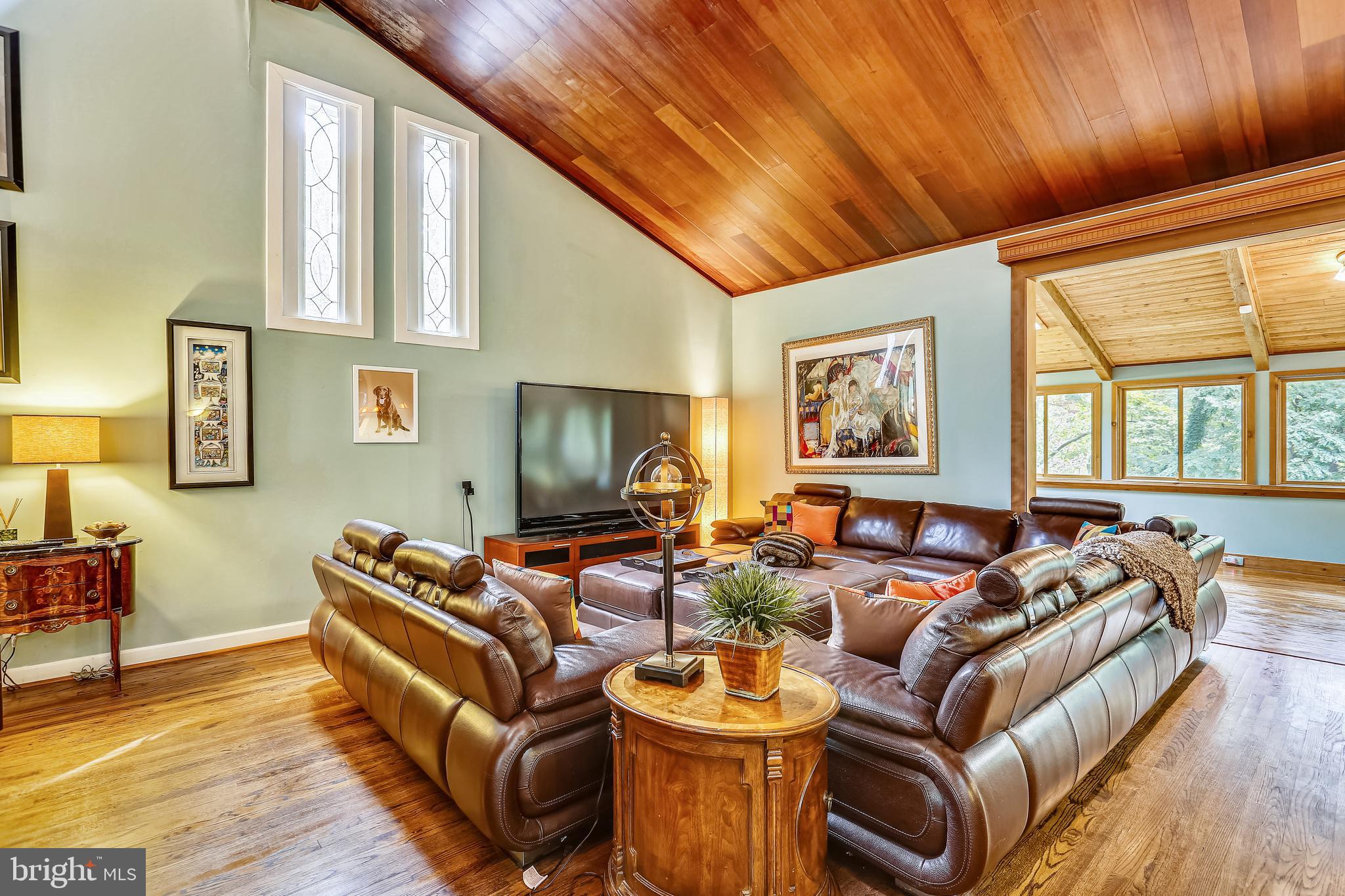 POTOMAC OUTSIDE - Residential