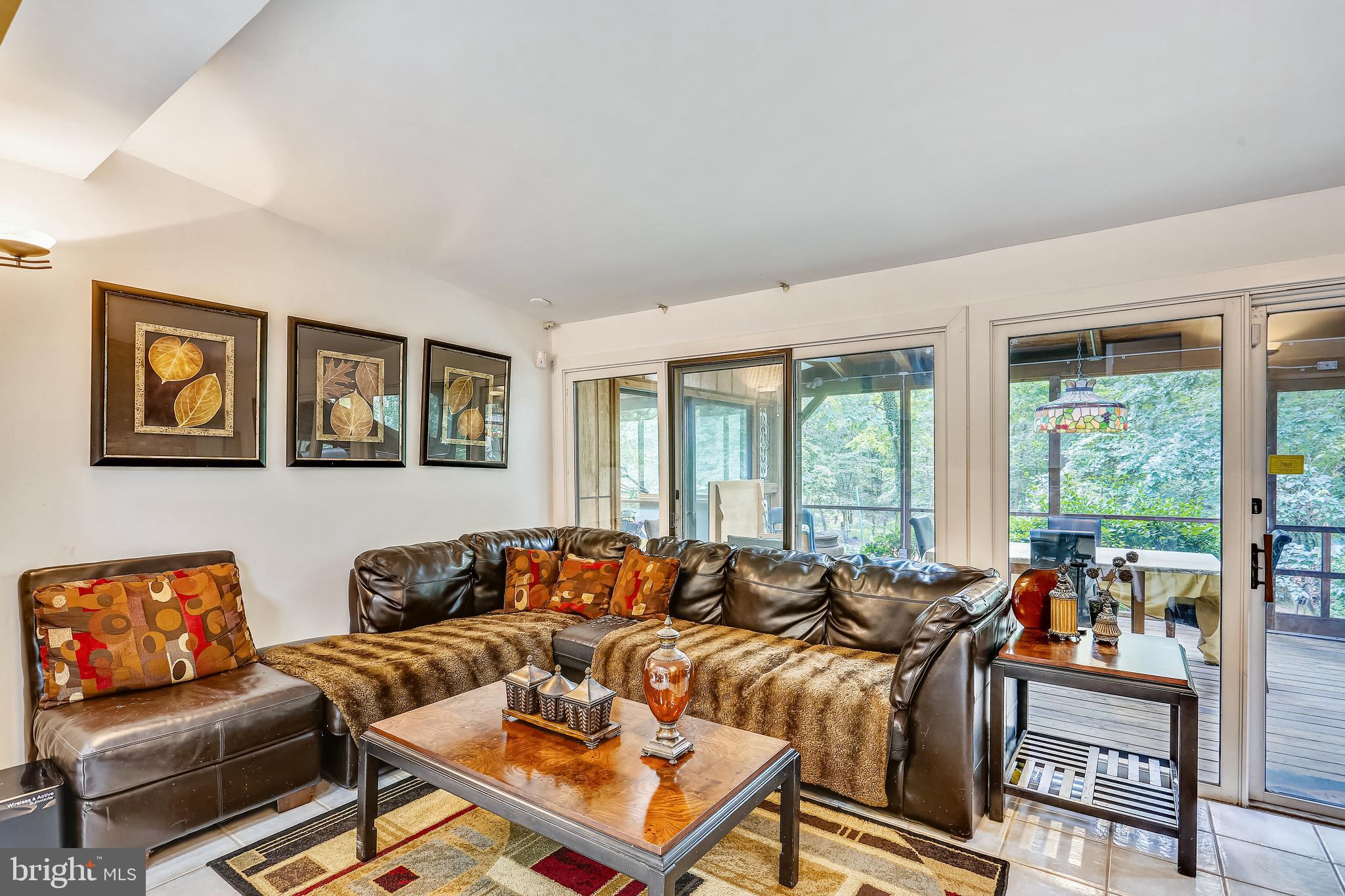 POTOMAC OUTSIDE - Residential