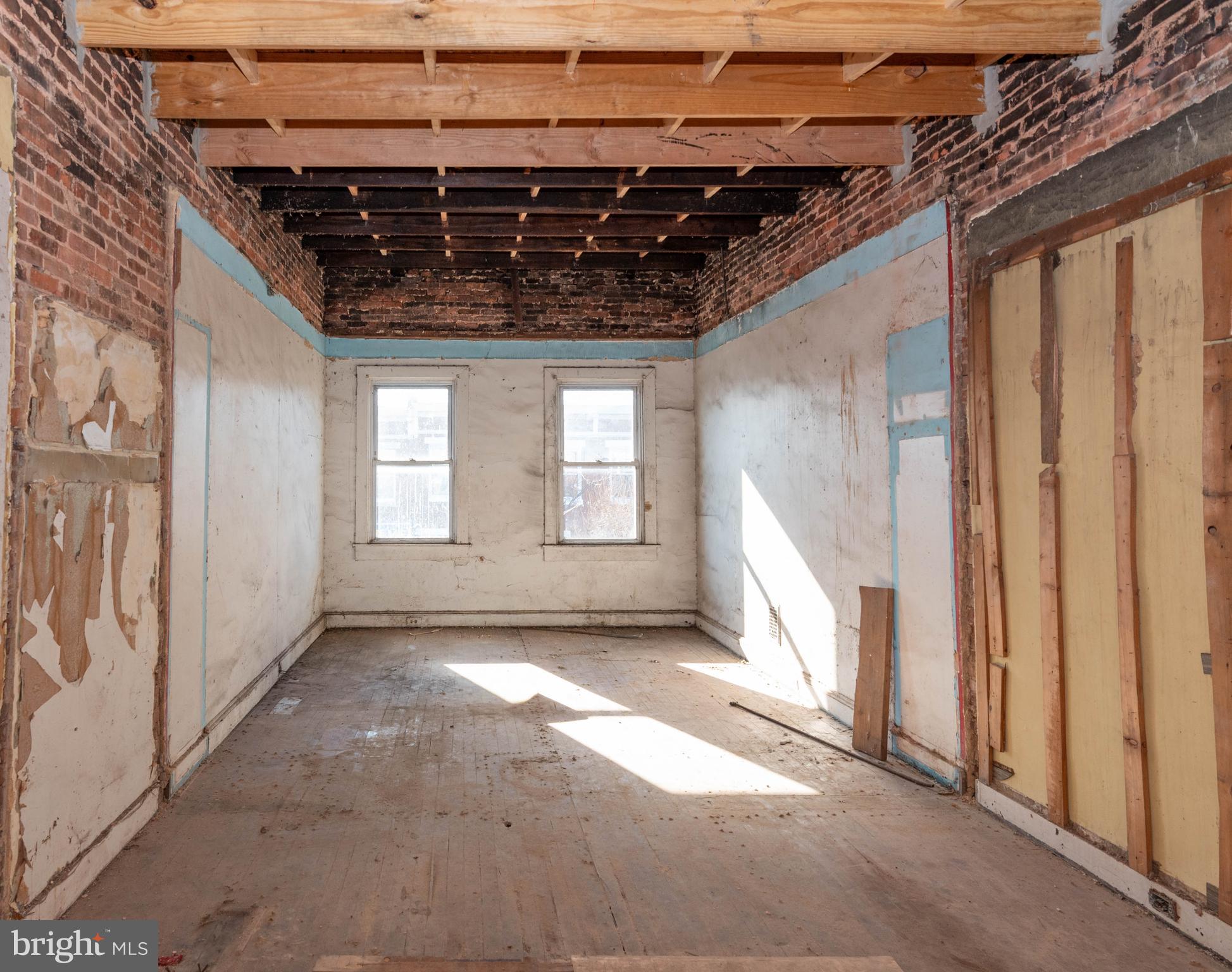 MADISON EASTEND - Residential