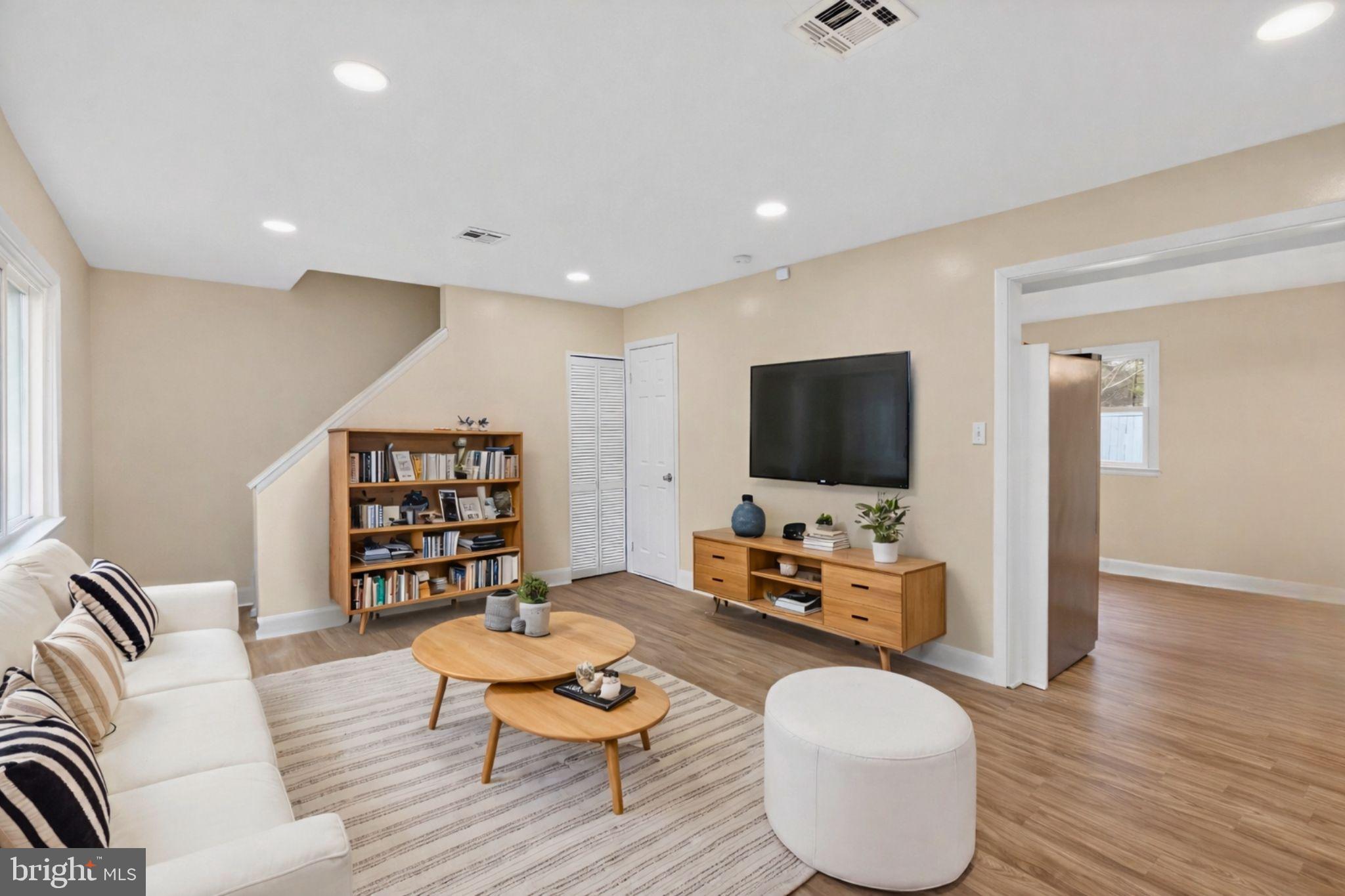 WOODLAND VILLAGE IND HEA - Residential