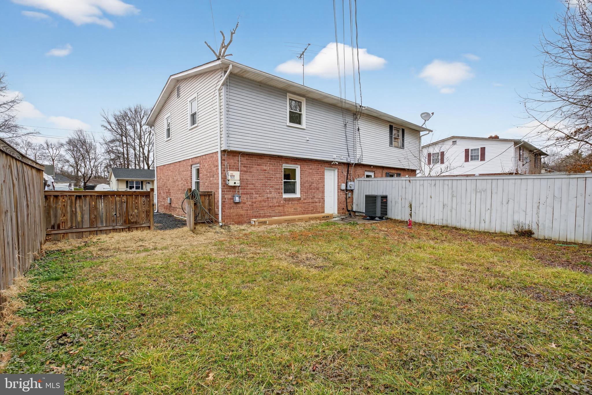 WOODLAND VILLAGE IND HEA - Residential