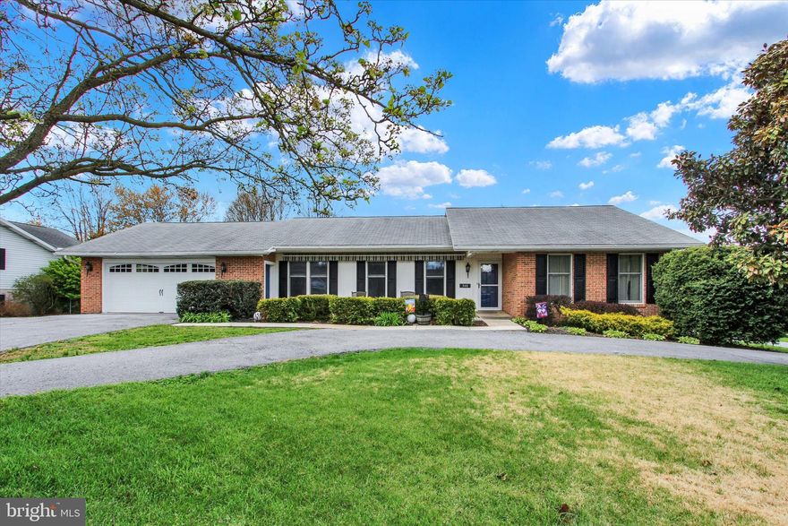 ALL OFFERS TO BE IN BY NOON ON FRIDAY, 4/25/25.   Desired Wayne Heights Neighborhood!  Enter this beautiful brick rancher into an open concept  Living/Dining/Kitchen with bamboo flooring.  Home has 3 bedrooms, 2.5 bathrooms on the main level.   Large Florida/Sun room and patio off the back.  Finished lower level has multiple office/den/family rooms with a 3rd full bathroom and pellet stove.