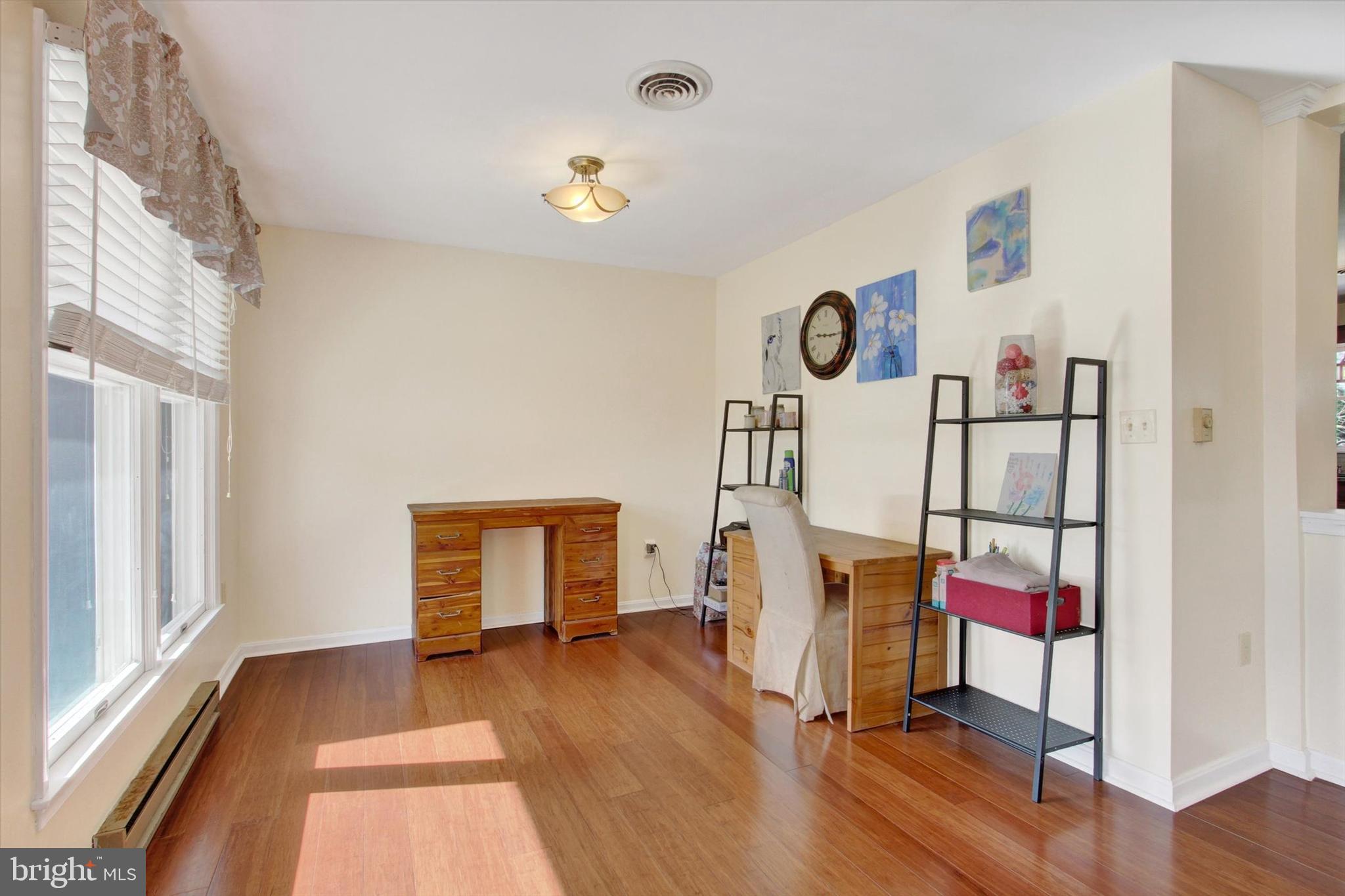 WAYNE HEIGHTS - Residential